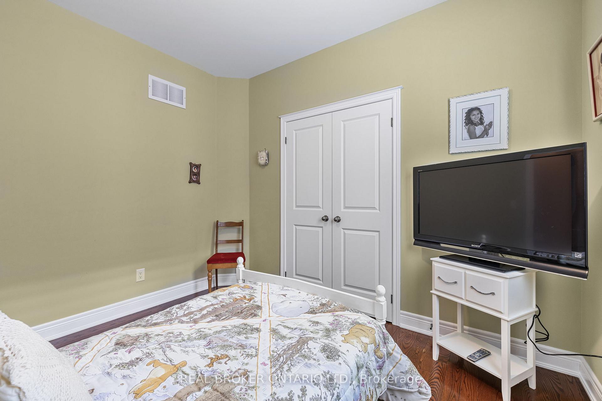 Photo 23 of 28 Hampton Springs Drive, Brampton, Bram East — HOMEH