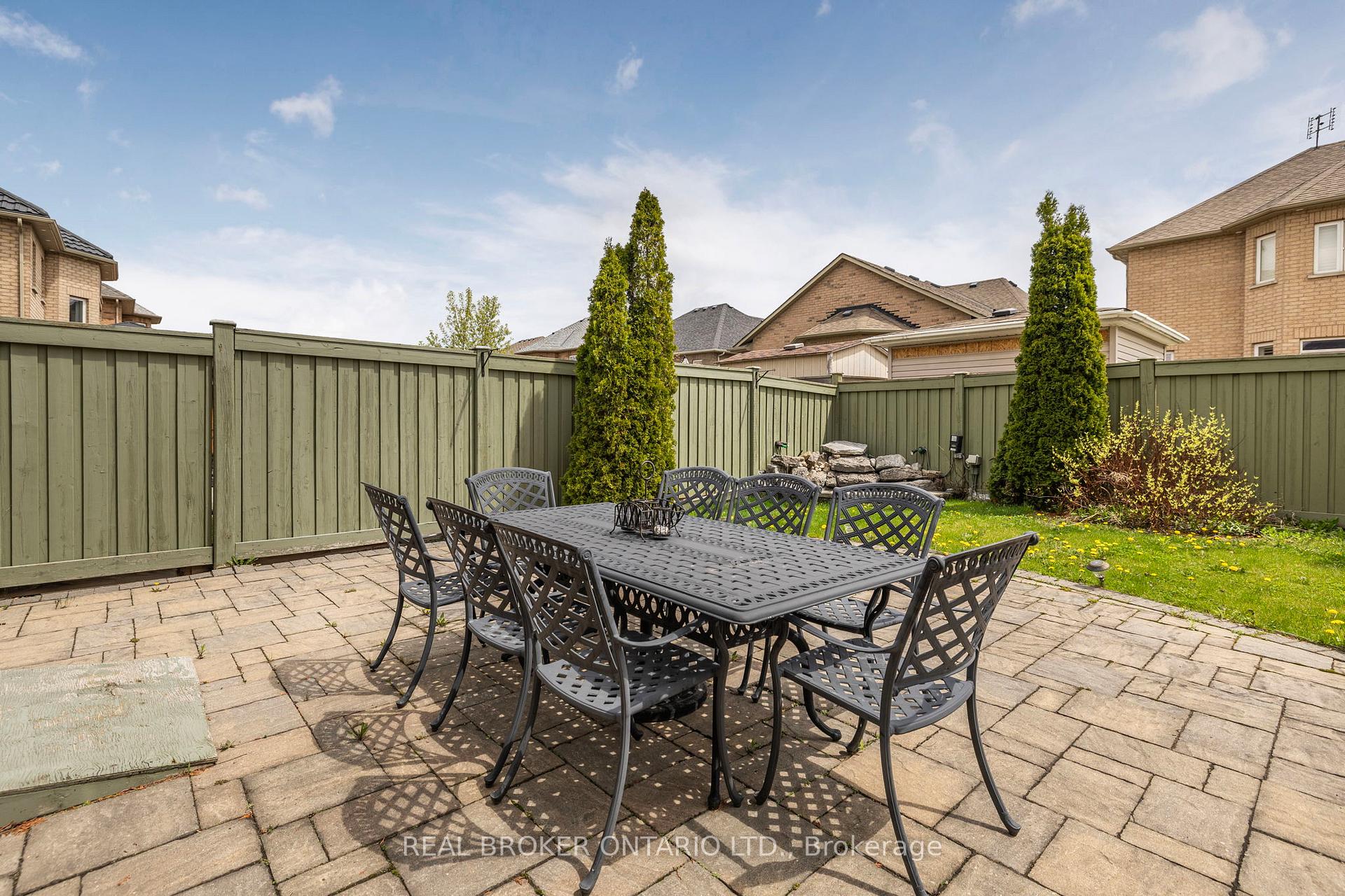 Photo 45 of 28 Hampton Springs Drive, Brampton, Bram East — HOMEH