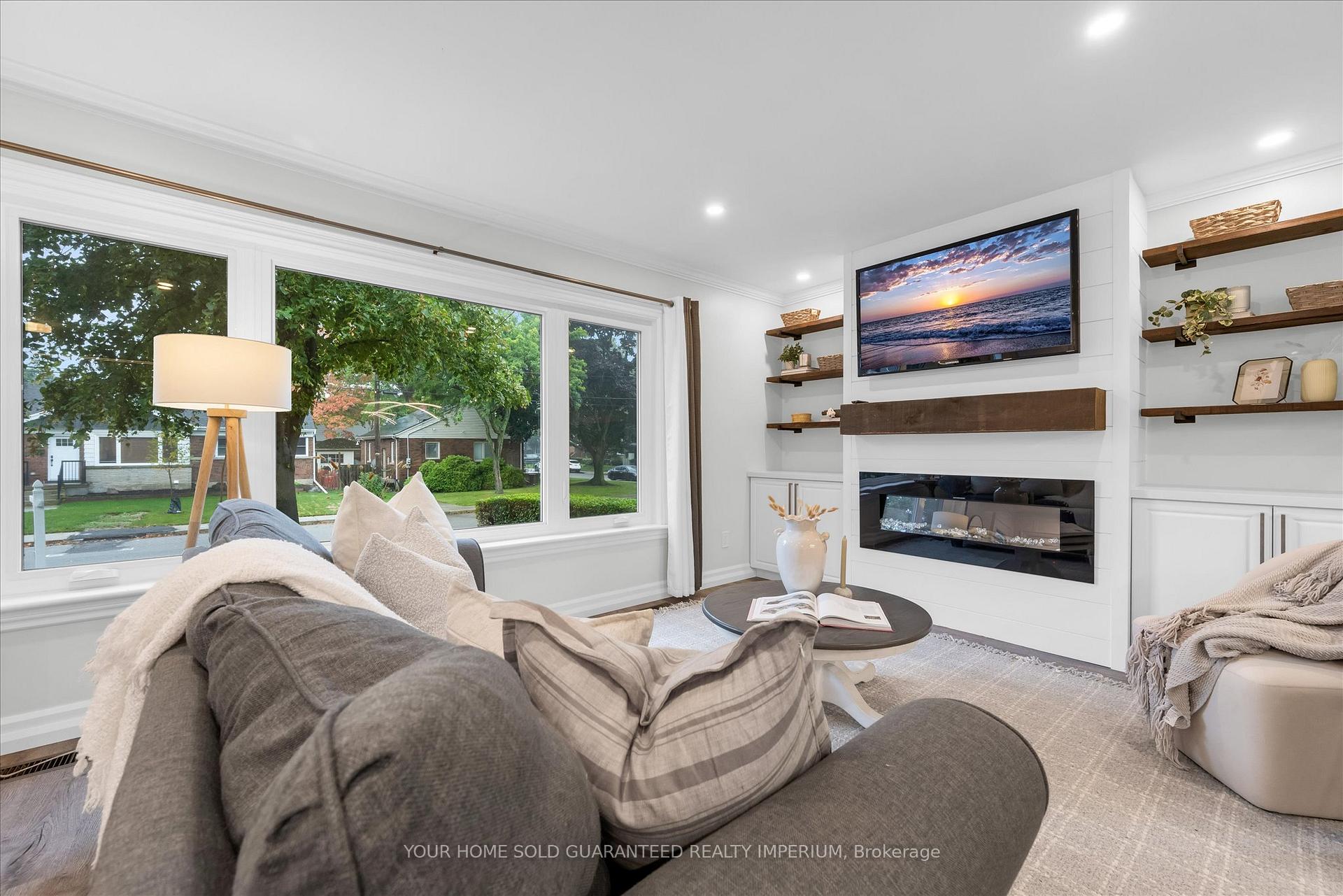 Photo 6 of 3 Mulock Avenue, Hamilton, Sunninghill — HOMEH