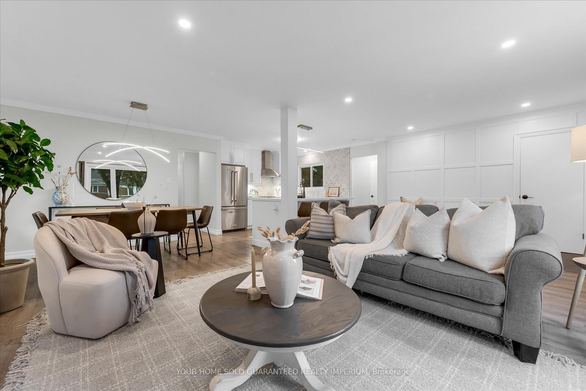 Photo 7 of 3 Mulock Avenue, Hamilton, Sunninghill — HOMEH