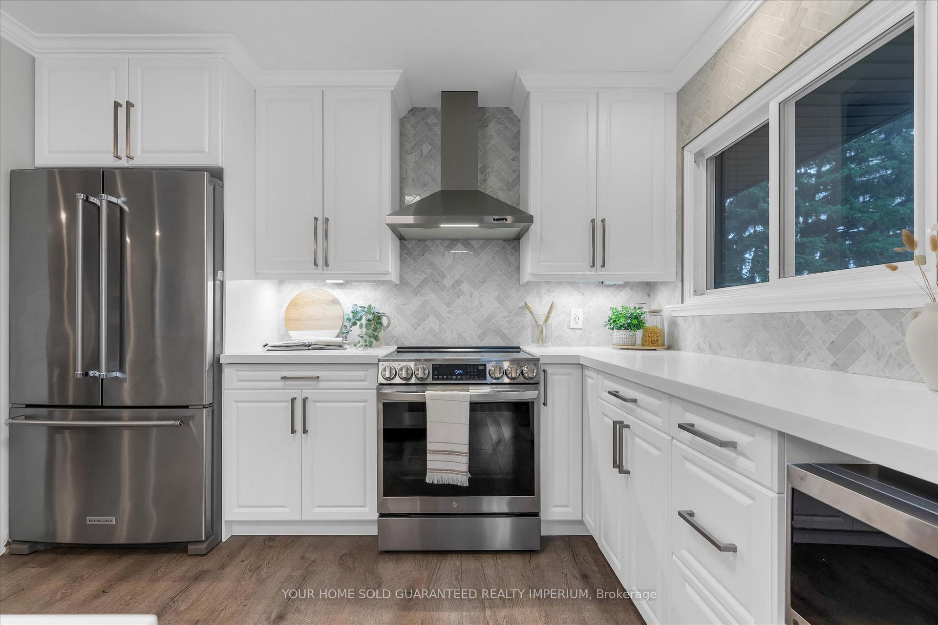 Photo 13 of 3 Mulock Avenue, Hamilton, Sunninghill — HOMEH