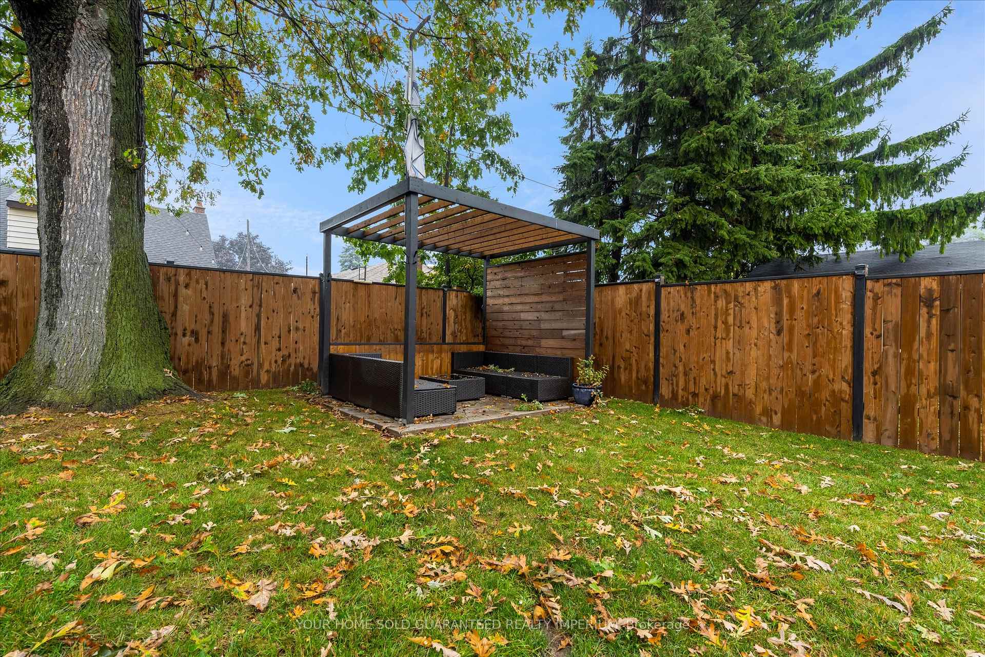 Photo 34 of 3 Mulock Avenue, Hamilton, Sunninghill — HOMEH