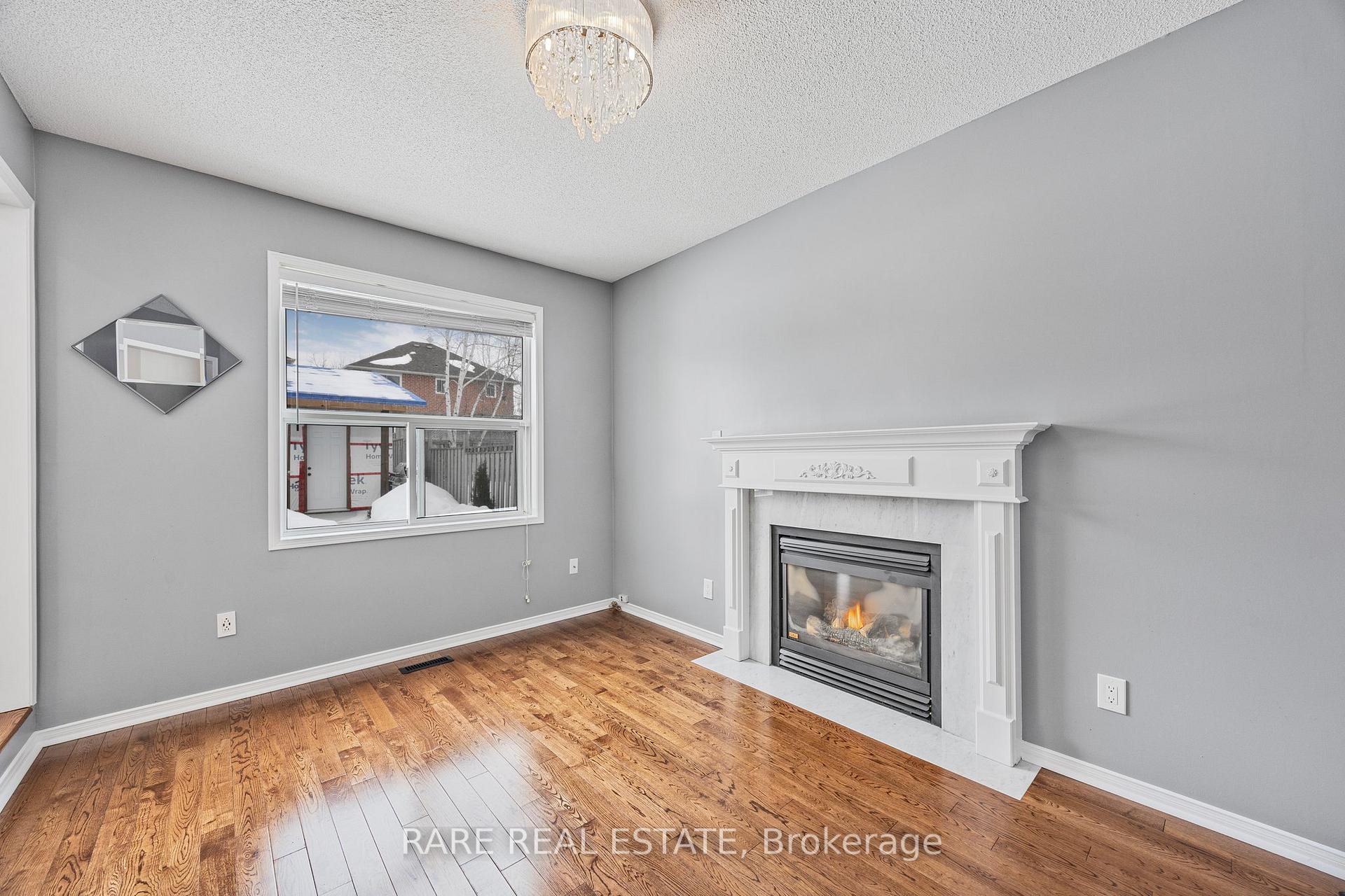 Photo 15 of 196 Hurst Drive, Barrie, Bayshore — HOMEH