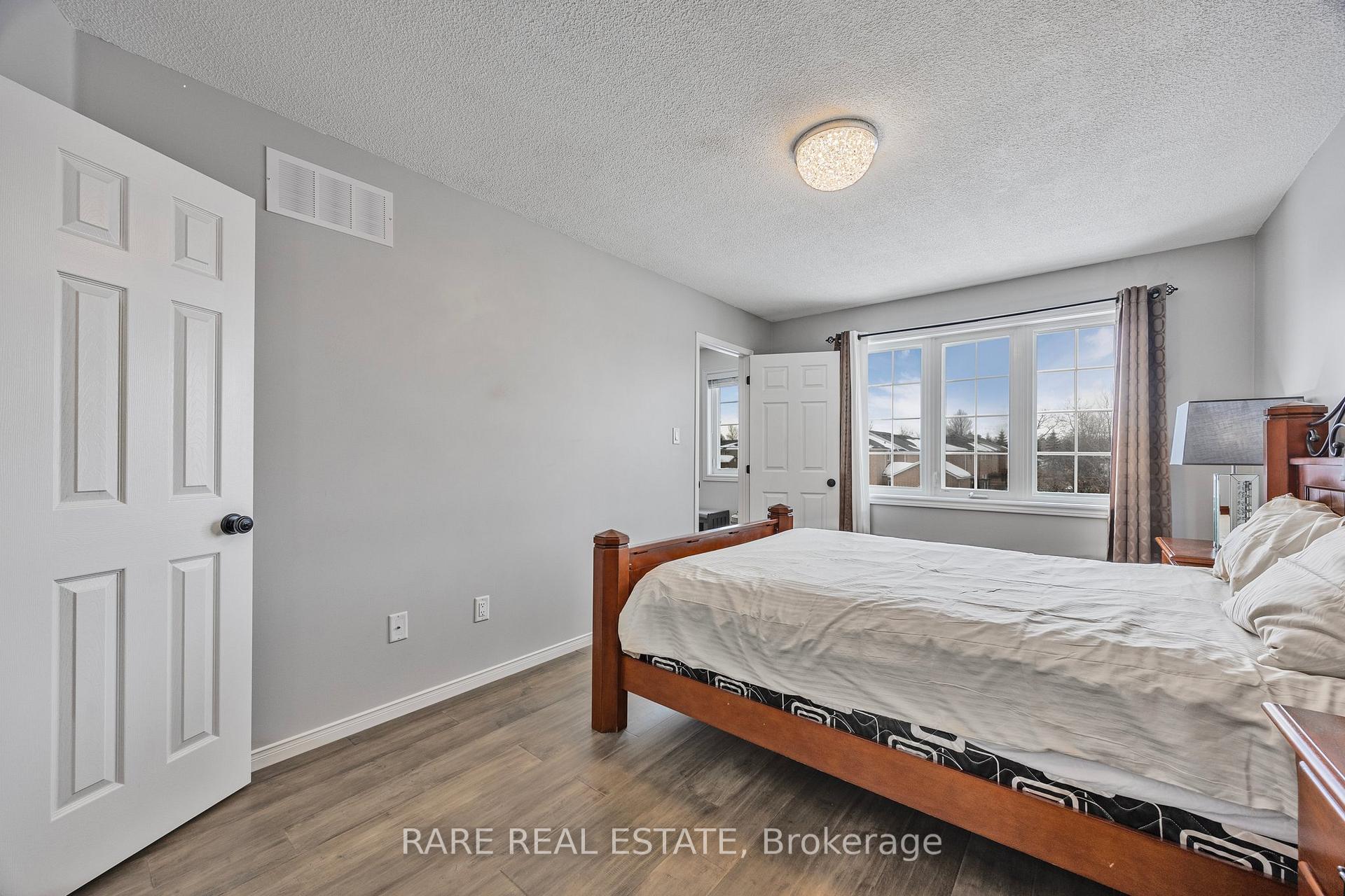 Photo 24 of 196 Hurst Drive, Barrie, Bayshore — HOMEH