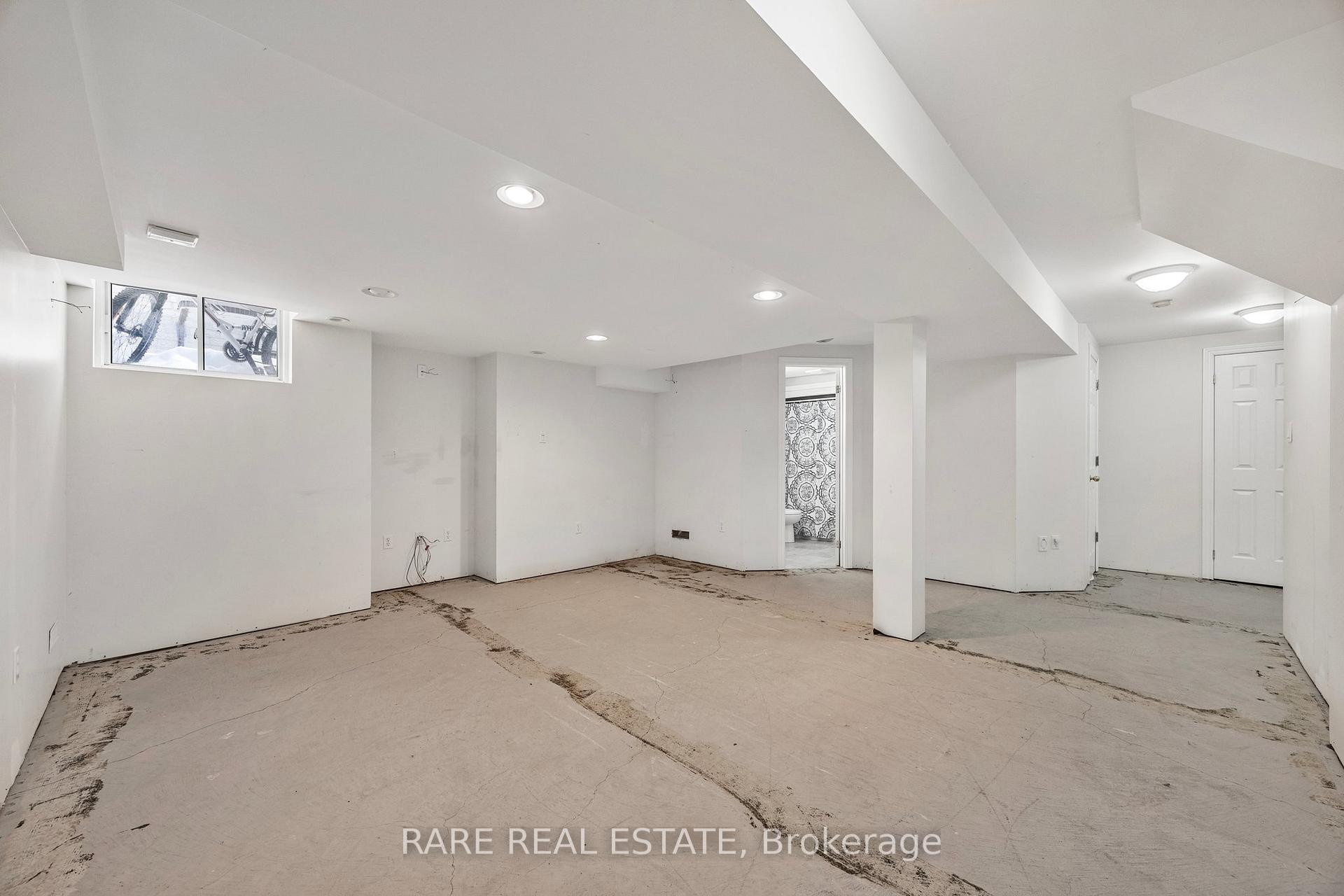 Photo 30 of 196 Hurst Drive, Barrie, Bayshore — HOMEH