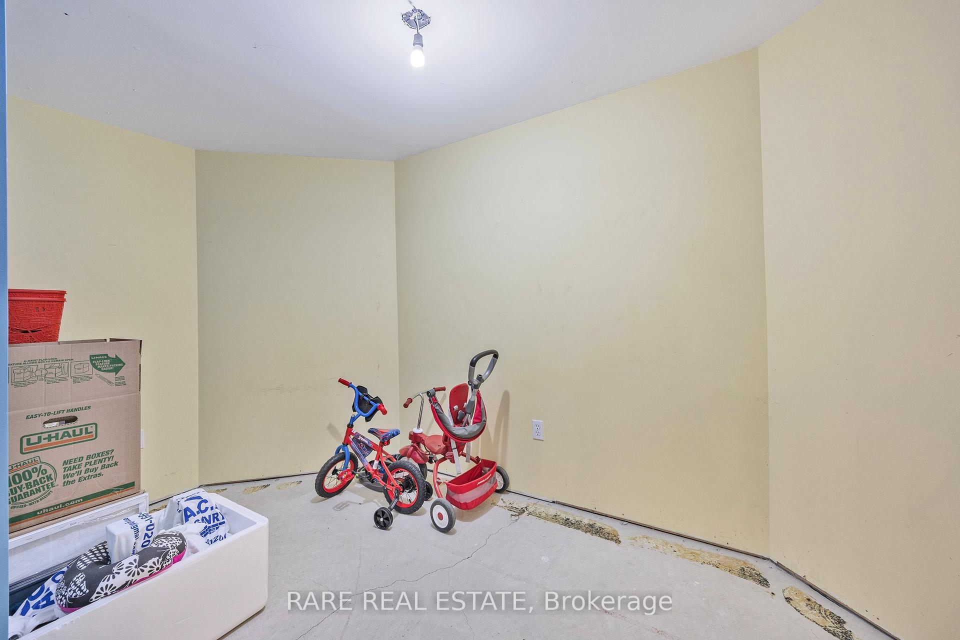 Photo 33 of 196 Hurst Drive, Barrie, Bayshore — HOMEH