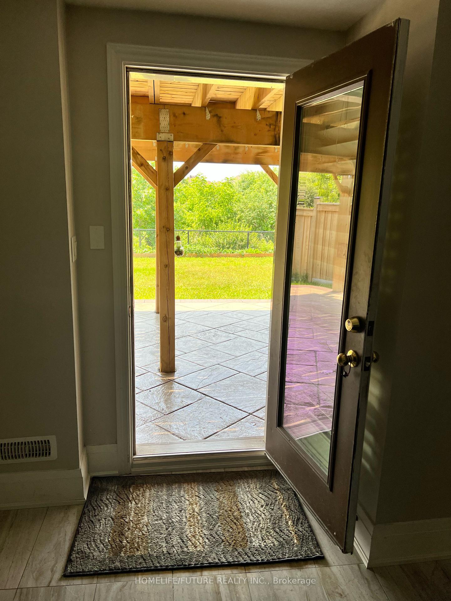 Photo 5 of Unit Bsmt, 54 Angelgate Road, Brampton, Credit Valley — HOMEH