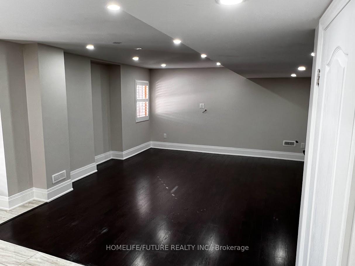 Photo 12 of Unit Bsmt, 54 Angelgate Road, Brampton, Credit Valley — HOMEH