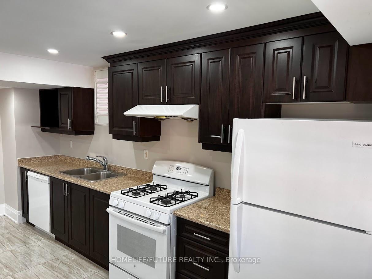 Photo 14 of Unit Bsmt, 54 Angelgate Road, Brampton, Credit Valley — HOMEH