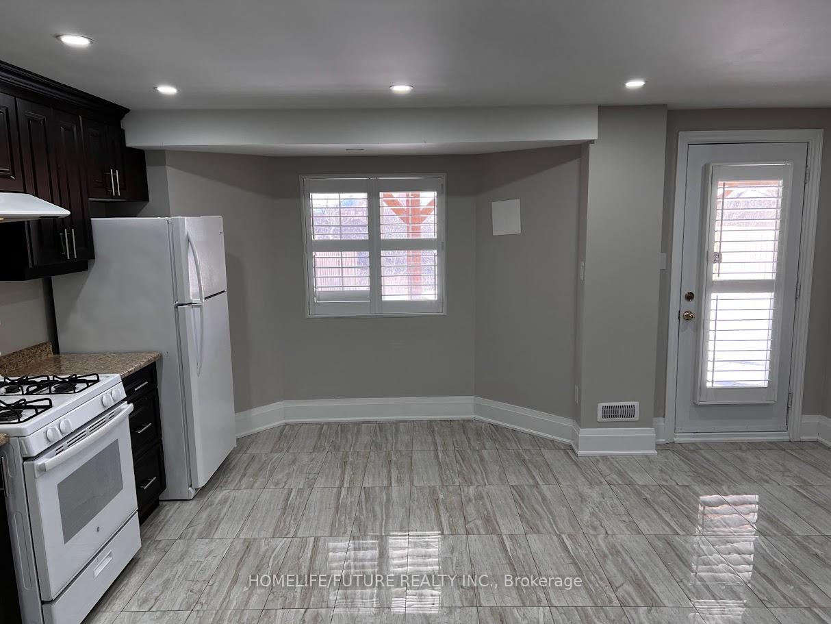 Photo 16 of Unit Bsmt, 54 Angelgate Road, Brampton, Credit Valley — HOMEH