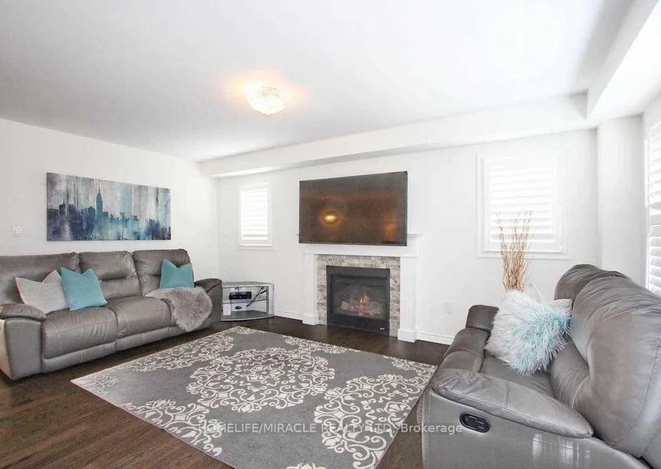 Photo 7 of Unit Main, 70 Quillberry Close, Brampton, Northwest Brampton — HOMEH