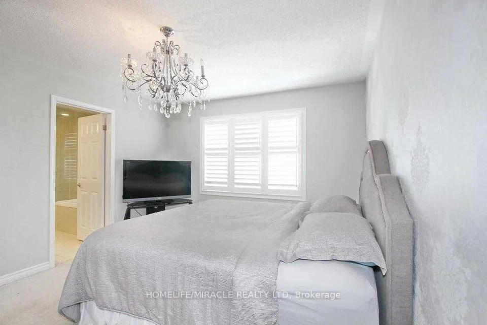 Photo 11 of Unit Main, 70 Quillberry Close, Brampton, Northwest Brampton — HOMEH