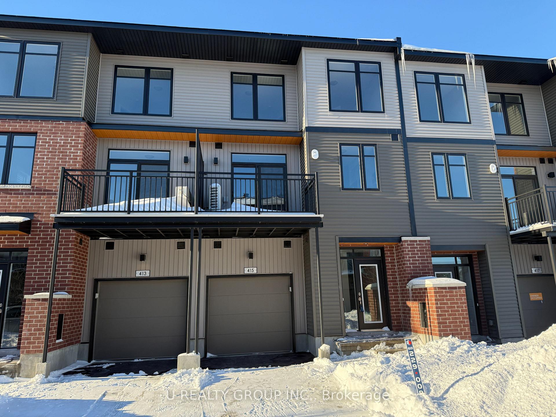 Front of 415 Jewelwing
