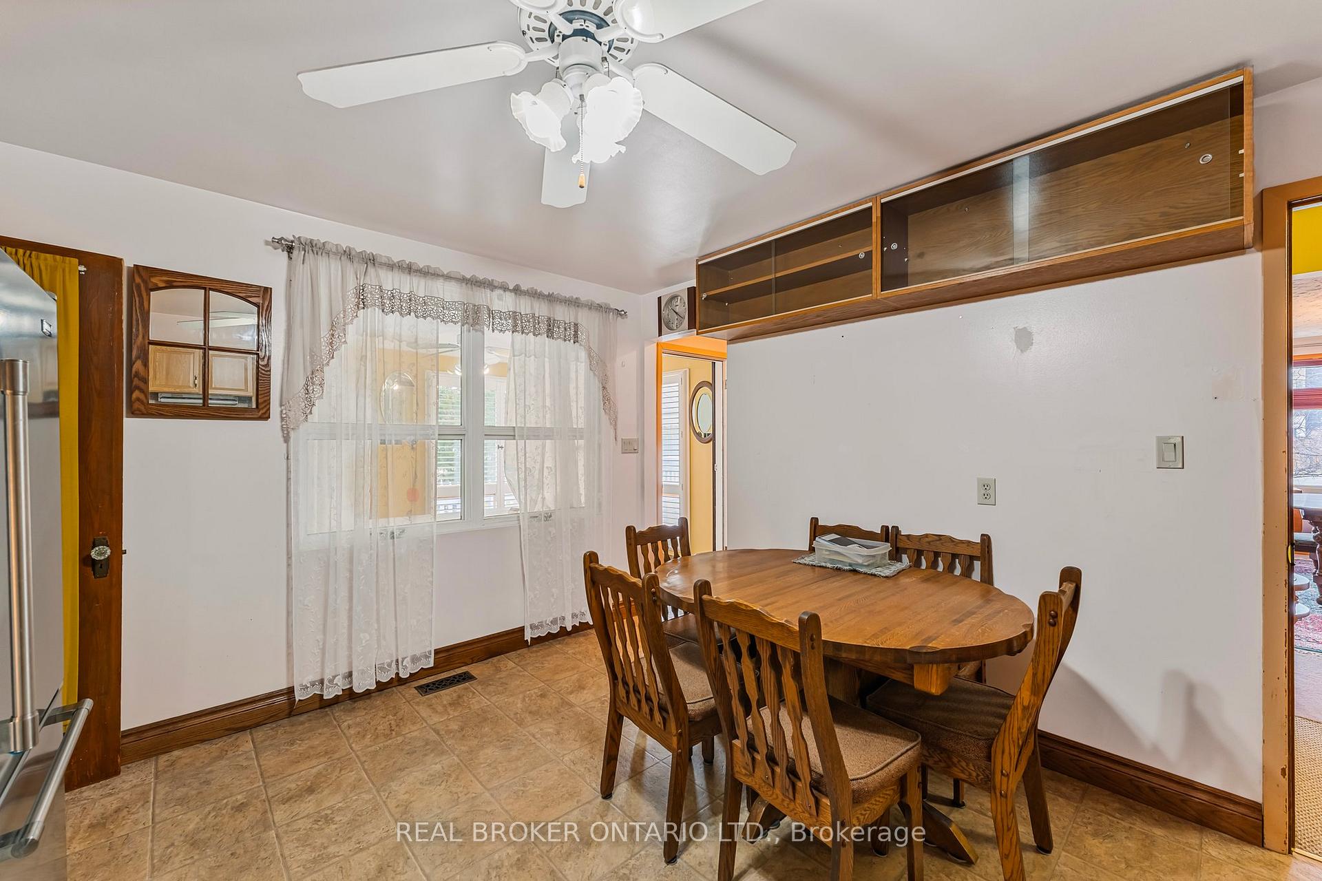 Photo 12 of 8 Caroline Street, Barrie, Allandale Centre — HOMEH