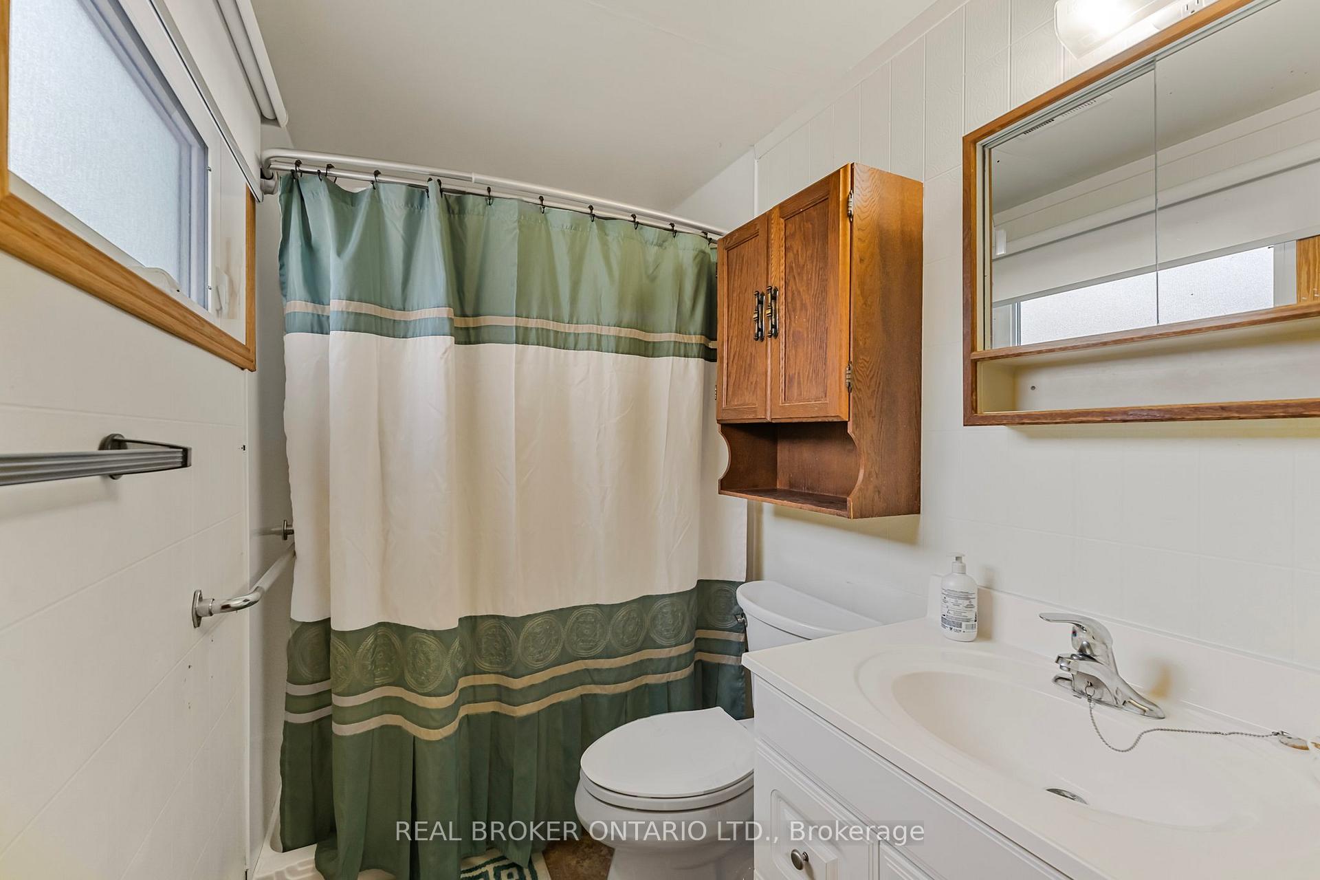 Photo 21 of 8 Caroline Street, Barrie, Allandale Centre — HOMEH