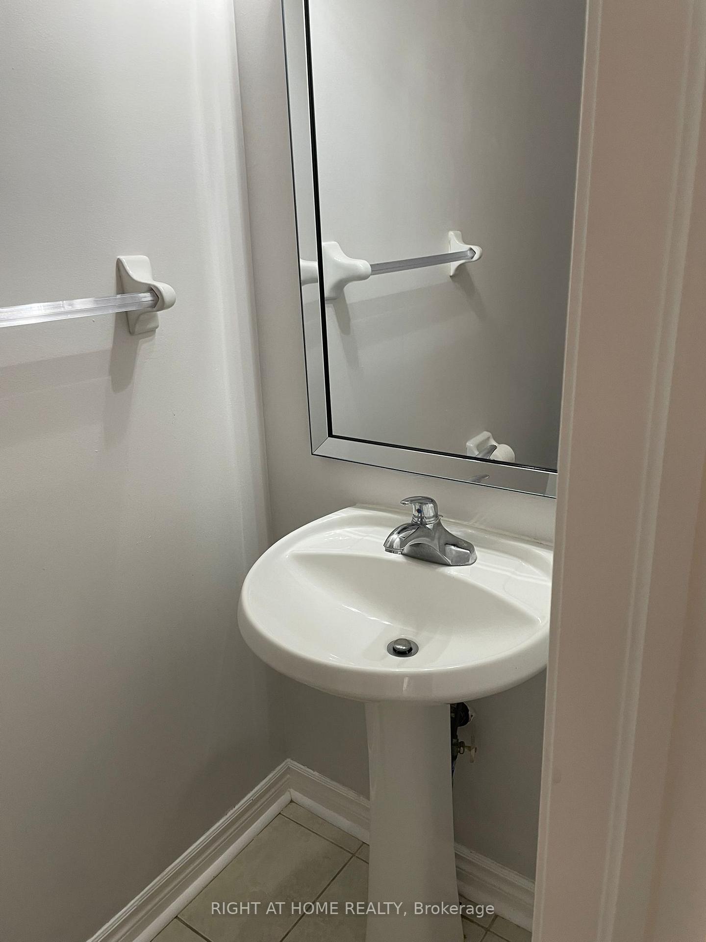 Photo 18 of Unit Main and 2nd level, 35 Echoridge Drive, Brampton, Fletcher's Meadow — HOMEH