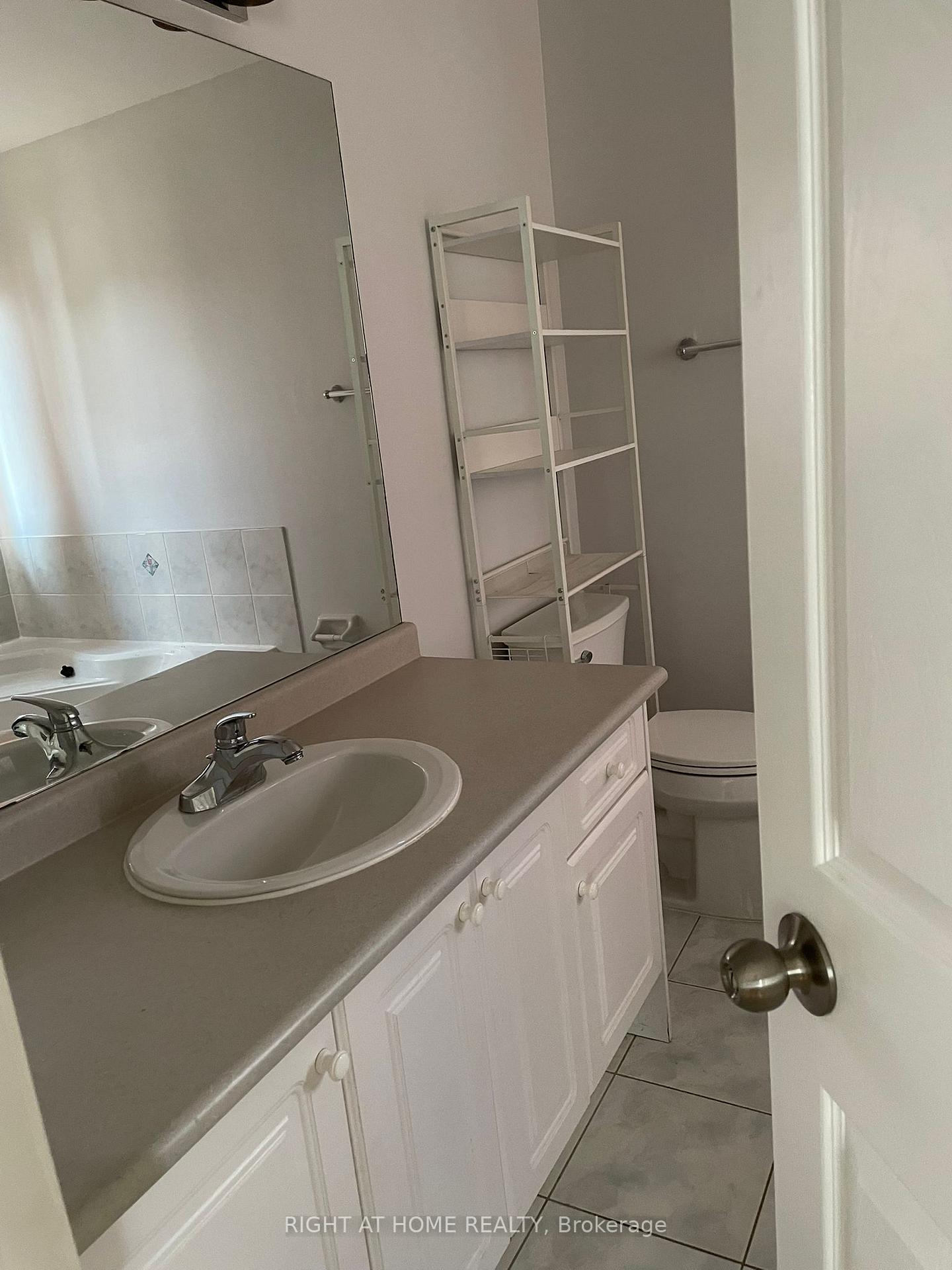 Photo 17 of Unit Main and 2nd level, 35 Echoridge Drive, Brampton, Fletcher's Meadow — HOMEH
