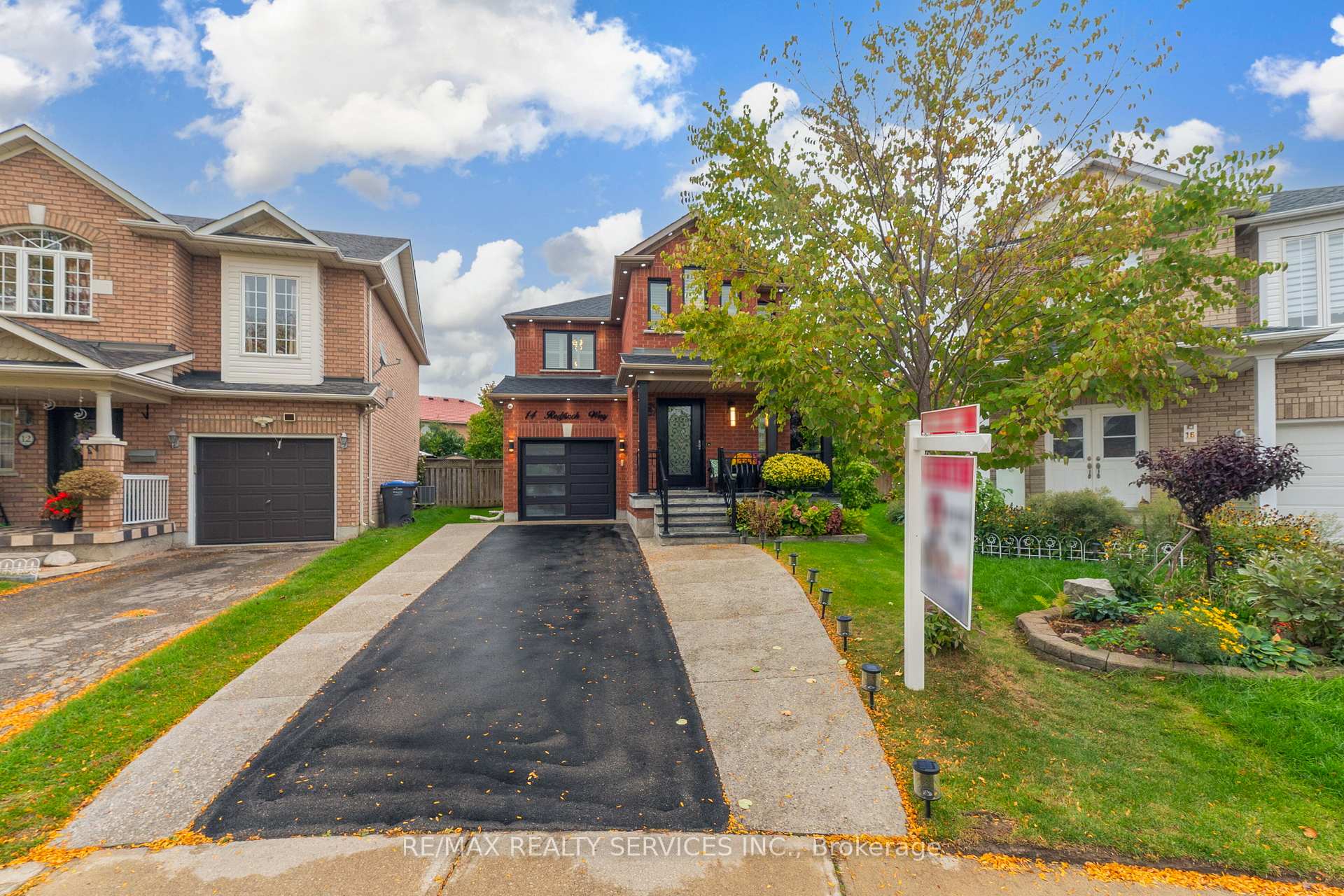 Front of 14 Redfinch Way