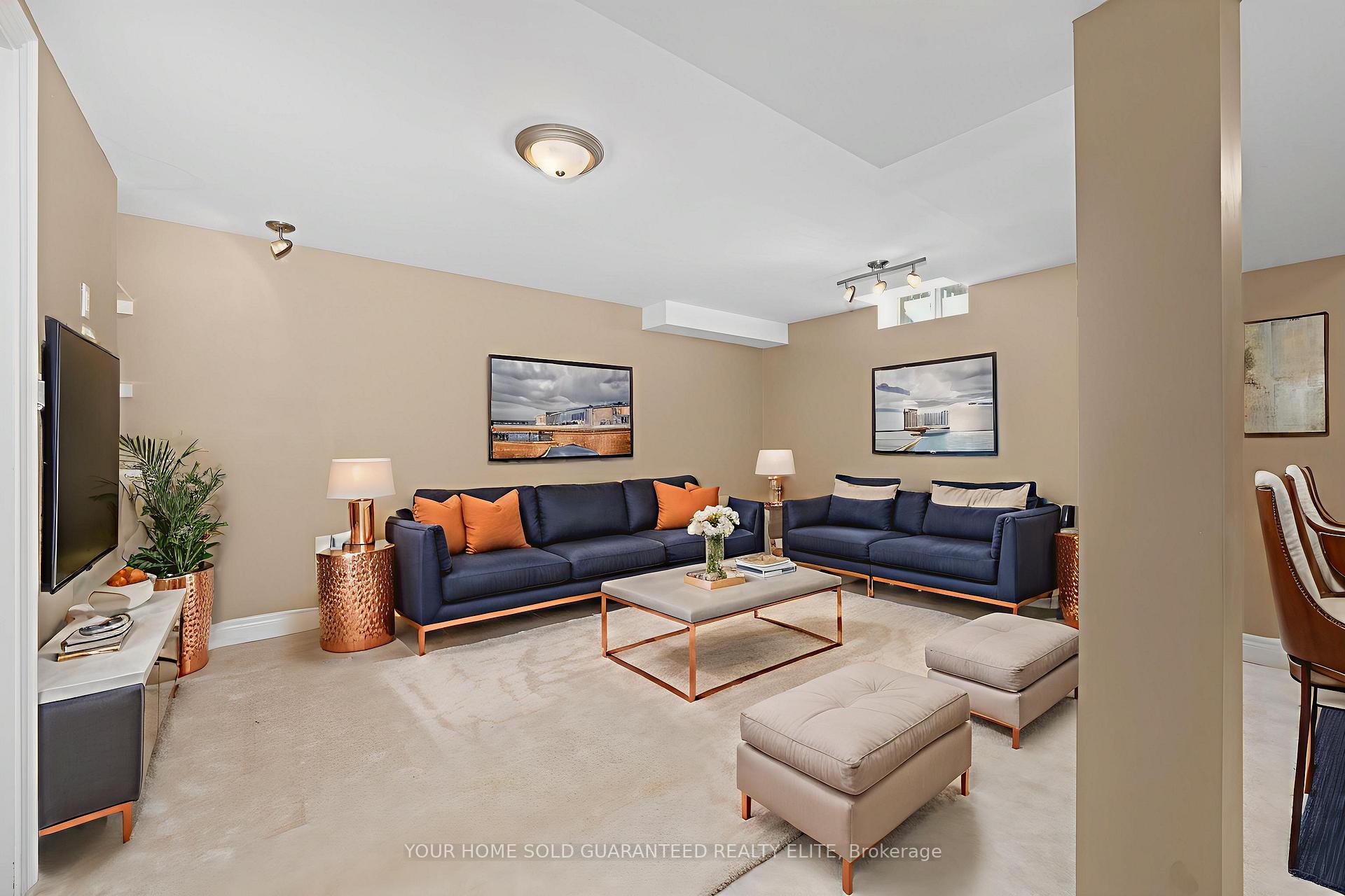 Photo 10 of 72 Cornerstone Drive, Hamilton, Stoney Creek Mountain — HOMEH