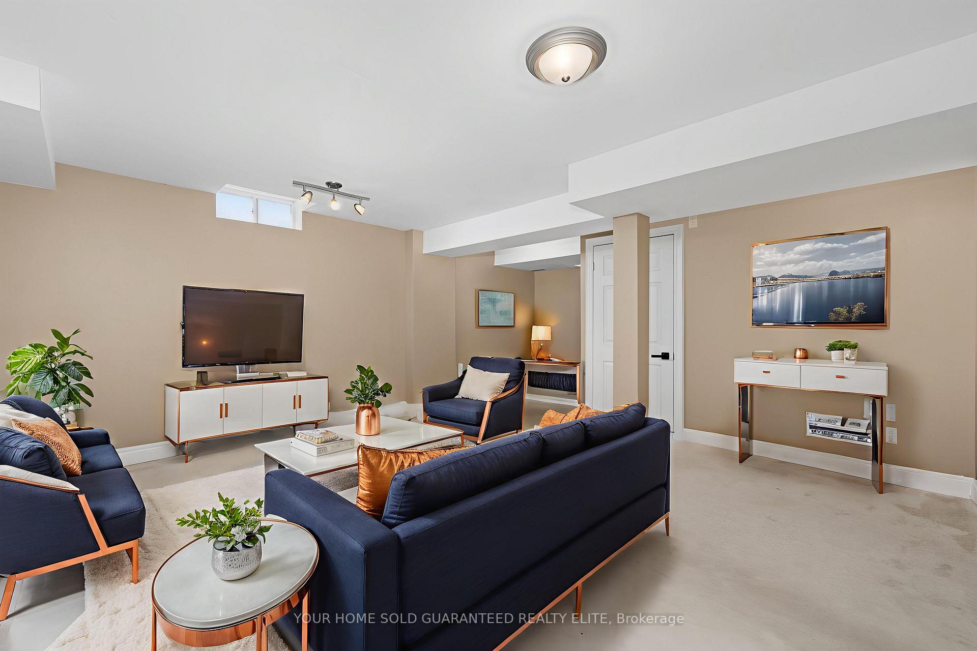 Photo 11 of 72 Cornerstone Drive, Hamilton, Stoney Creek Mountain — HOMEH