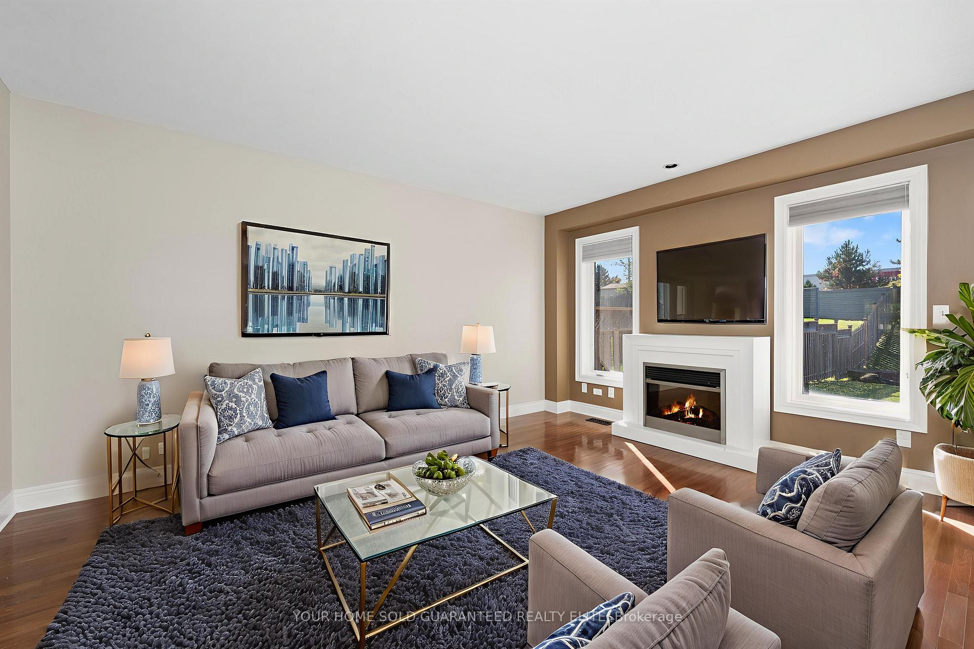 Photo 17 of 72 Cornerstone Drive, Hamilton, Stoney Creek Mountain — HOMEH