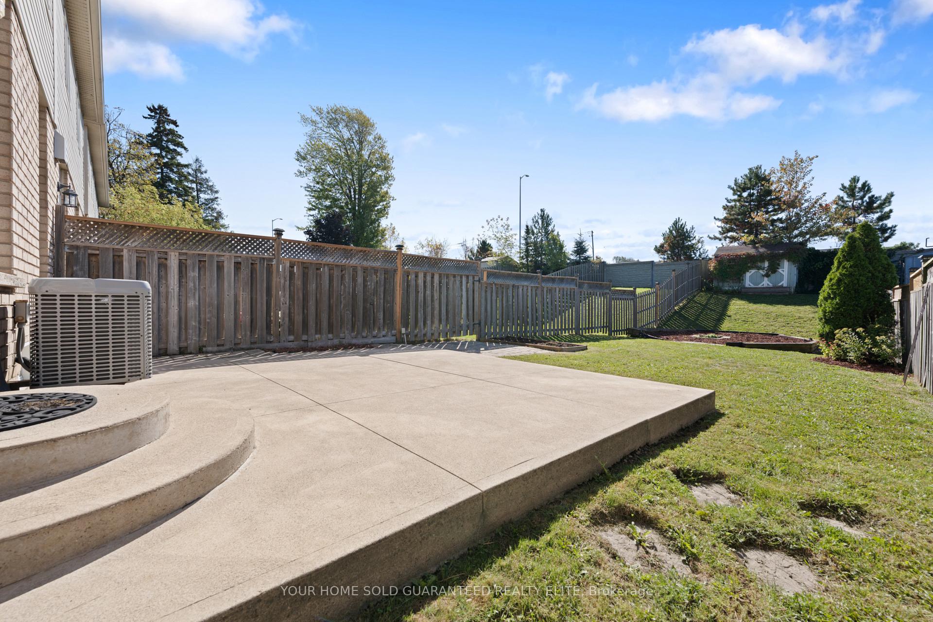 Photo 23 of 72 Cornerstone Drive, Hamilton, Stoney Creek Mountain — HOMEH