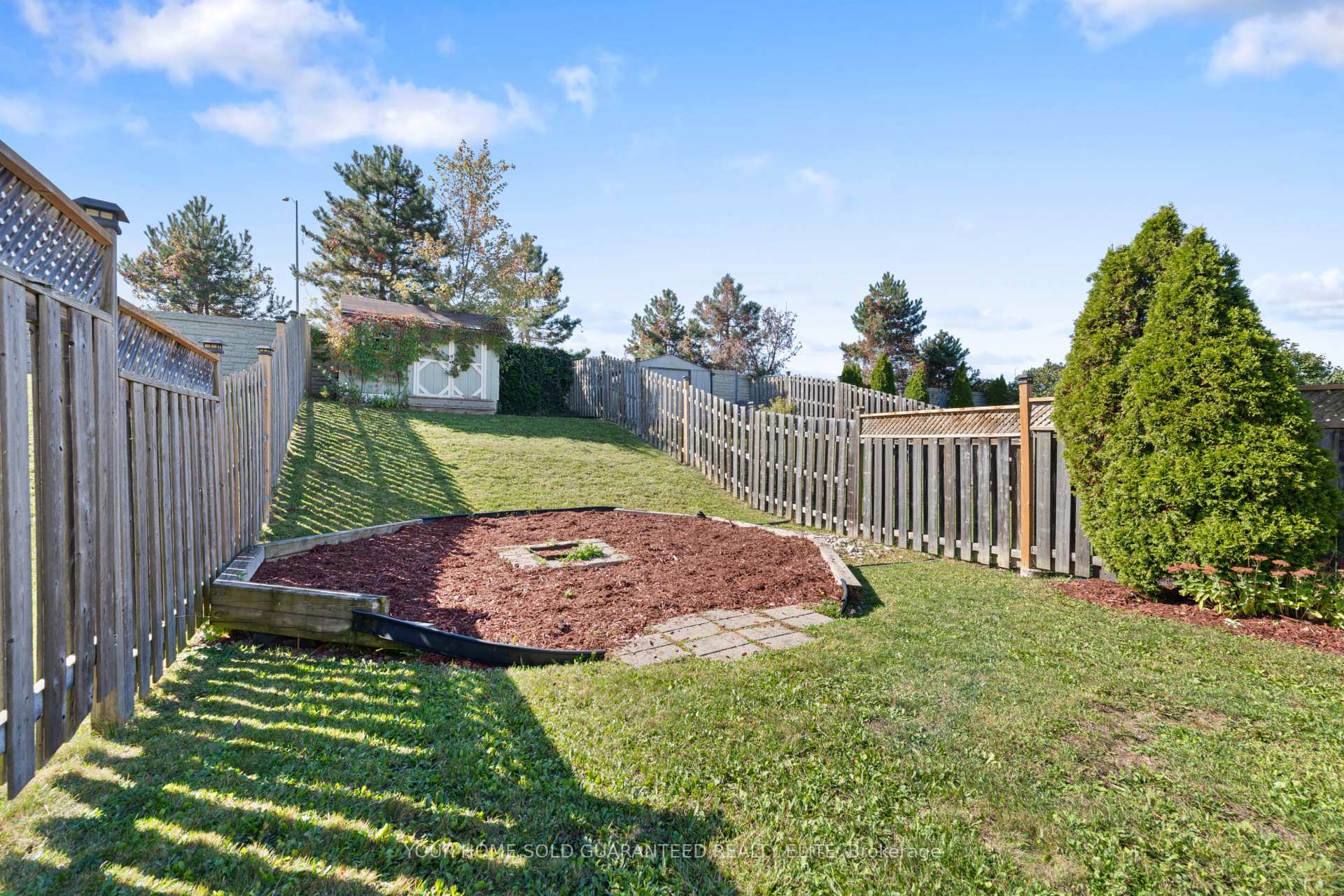 Photo 25 of 72 Cornerstone Drive, Hamilton, Stoney Creek Mountain — HOMEH