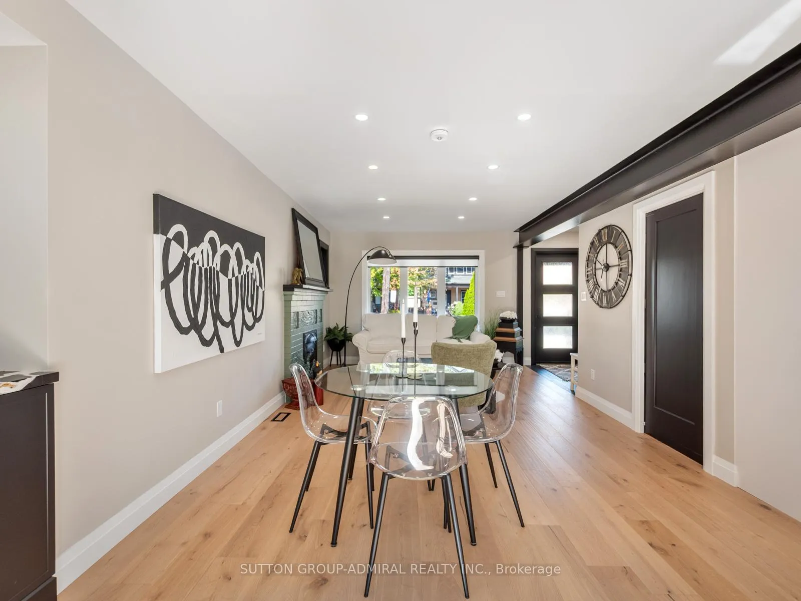 Photo 9 of 187 Rosslyn Avenue S, Hamilton, Delta — HOMEH