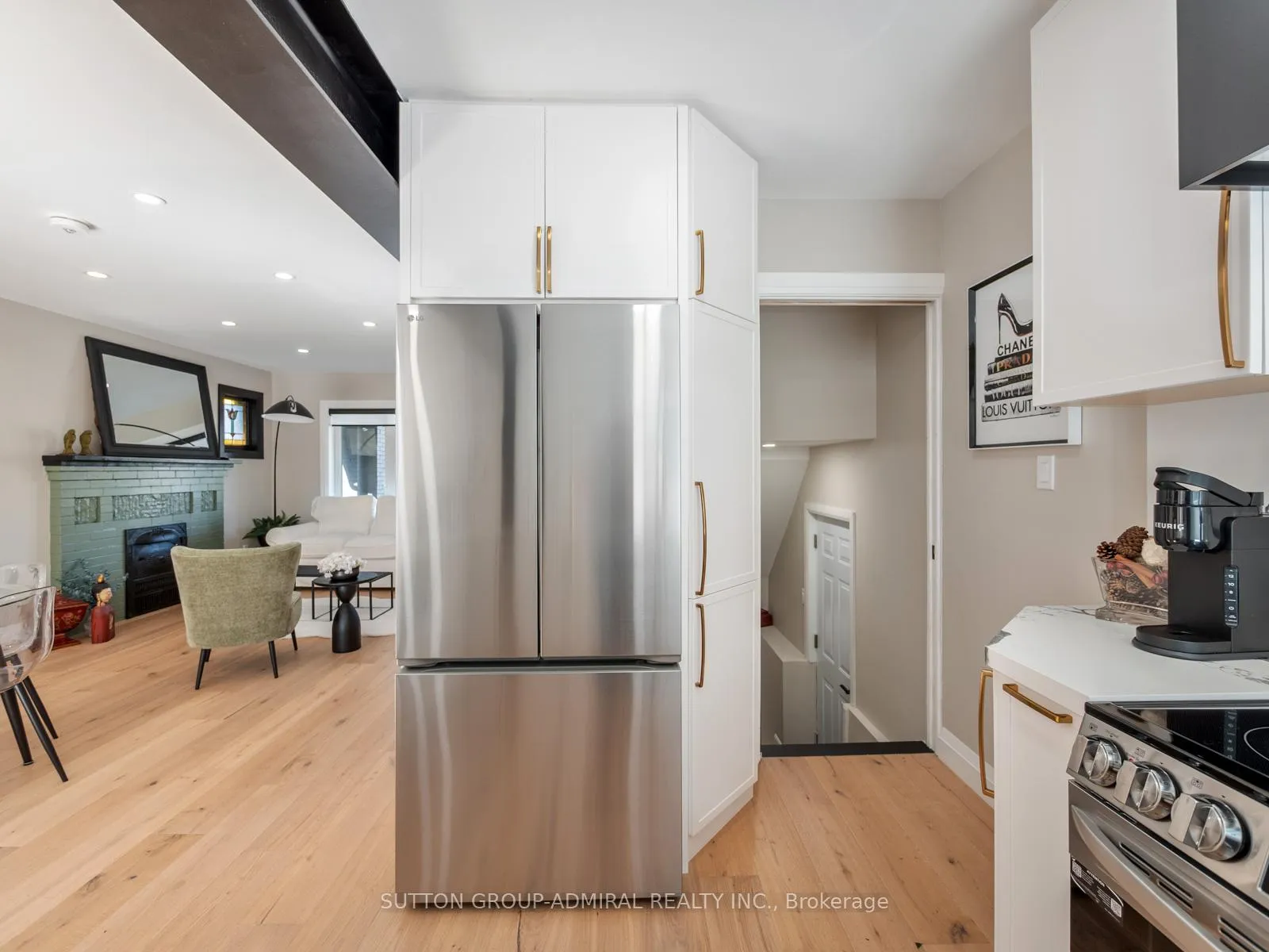 Photo 14 of 187 Rosslyn Avenue S, Hamilton, Delta — HOMEH