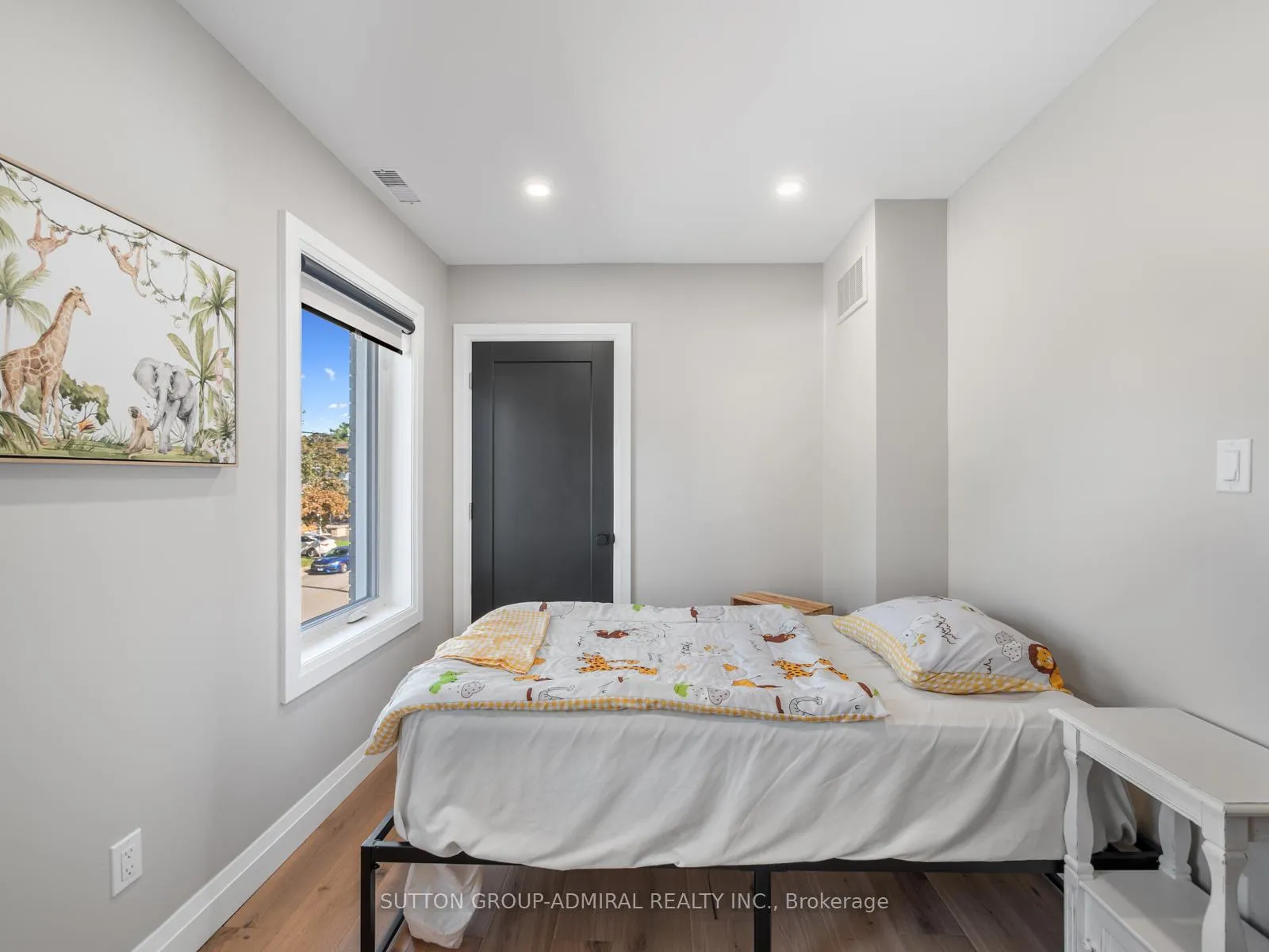 Photo 22 of 187 Rosslyn Avenue S, Hamilton, Delta — HOMEH