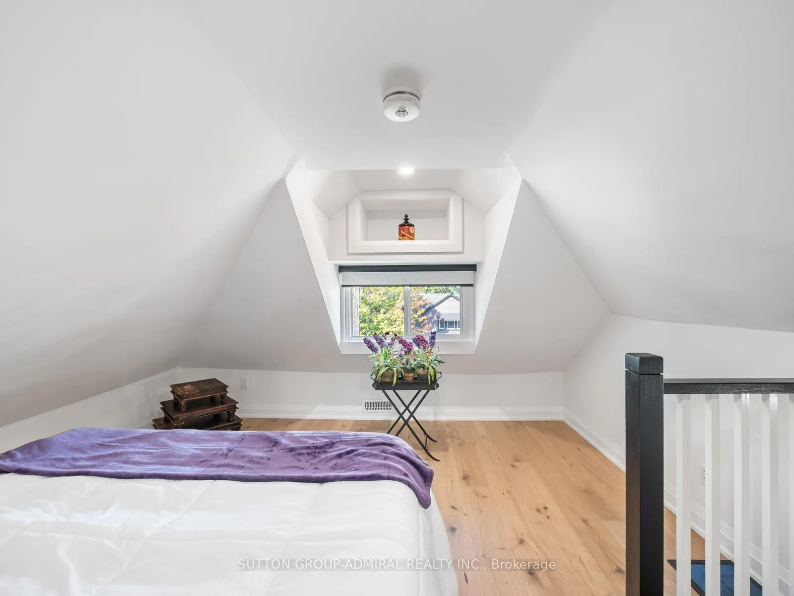 Photo 27 of 187 Rosslyn Avenue S, Hamilton, Delta — HOMEH
