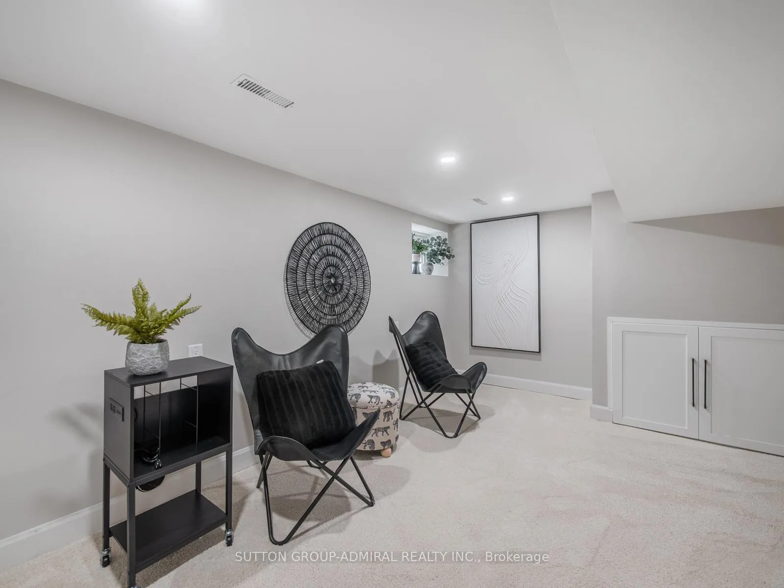 Photo 30 of 187 Rosslyn Avenue S, Hamilton, Delta — HOMEH