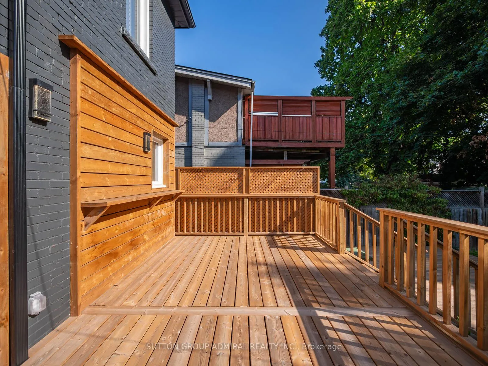 Photo 35 of 187 Rosslyn Avenue S, Hamilton, Delta — HOMEH