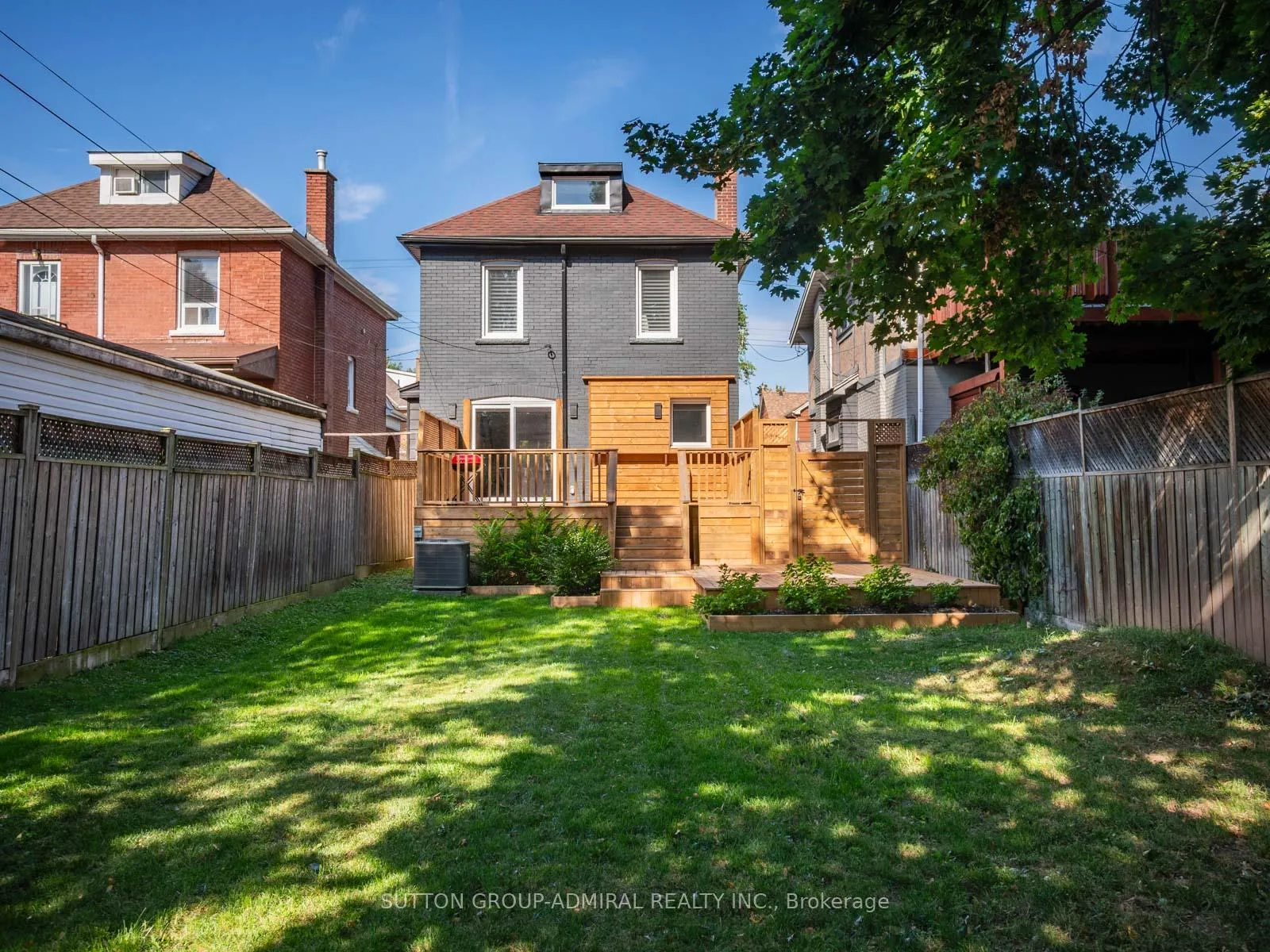 Photo 38 of 187 Rosslyn Avenue S, Hamilton, Delta — HOMEH