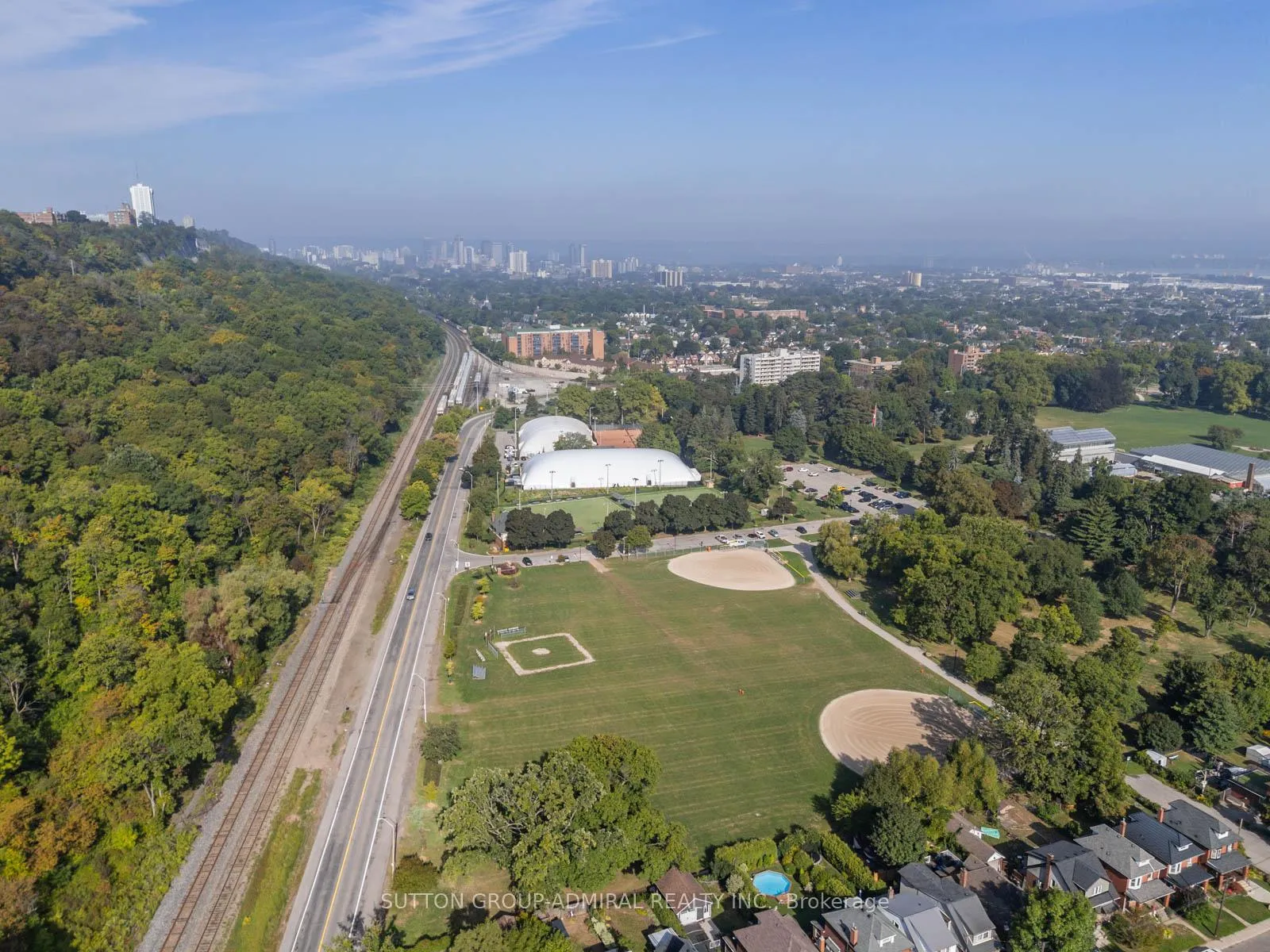 Photo 43 of 187 Rosslyn Avenue S, Hamilton, Delta — HOMEH