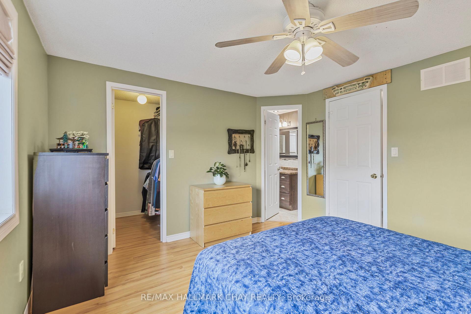 Photo 13 of 38 Silver Maple Crescent, Barrie, Holly — HOMEH