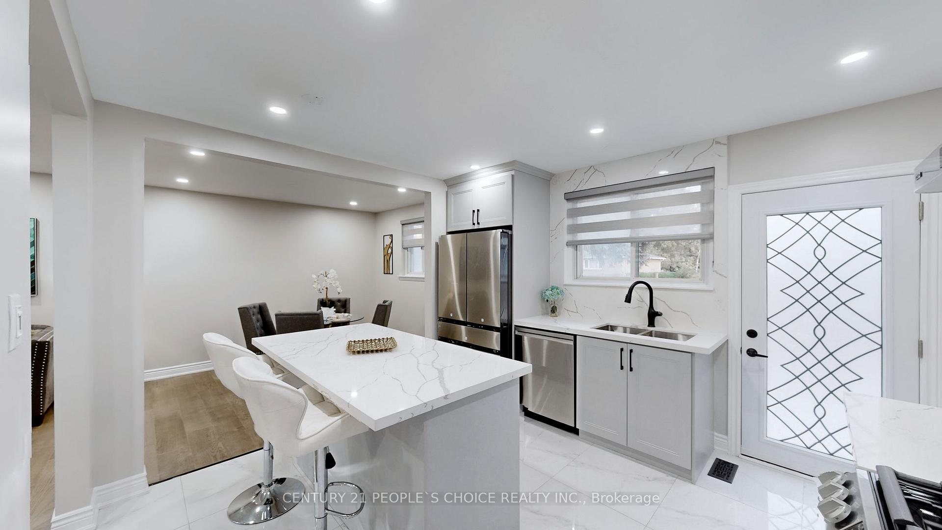 Photo 38 of 58 Brookdale Crescent, Brampton, Avondale — HOMEH