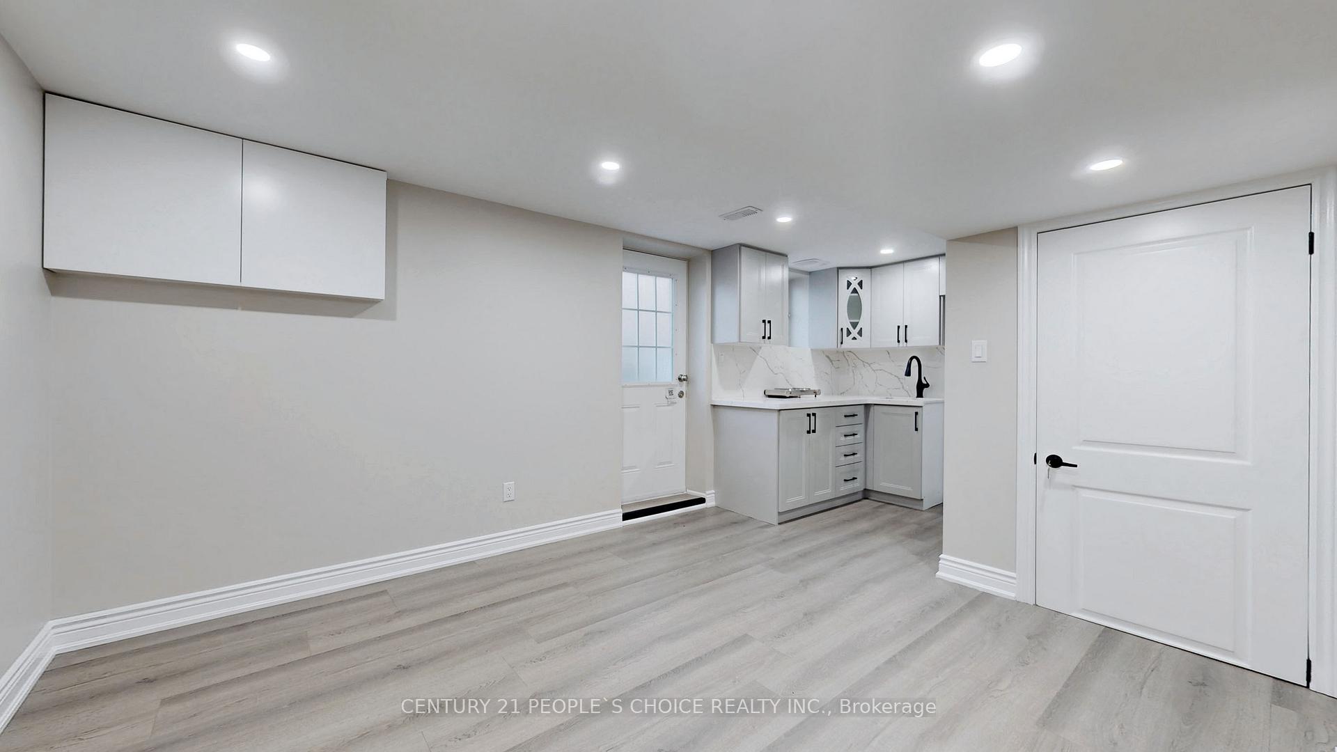 Photo 39 of 58 Brookdale Crescent, Brampton, Avondale — HOMEH