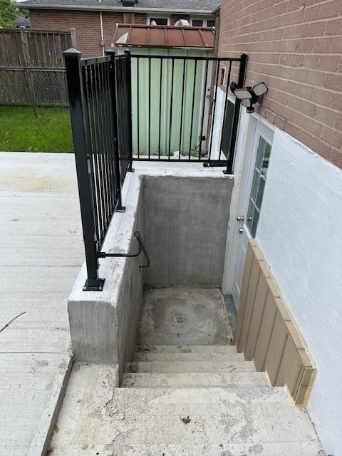 Photo 24 of 58 Brookdale Crescent, Brampton, Avondale — HOMEH