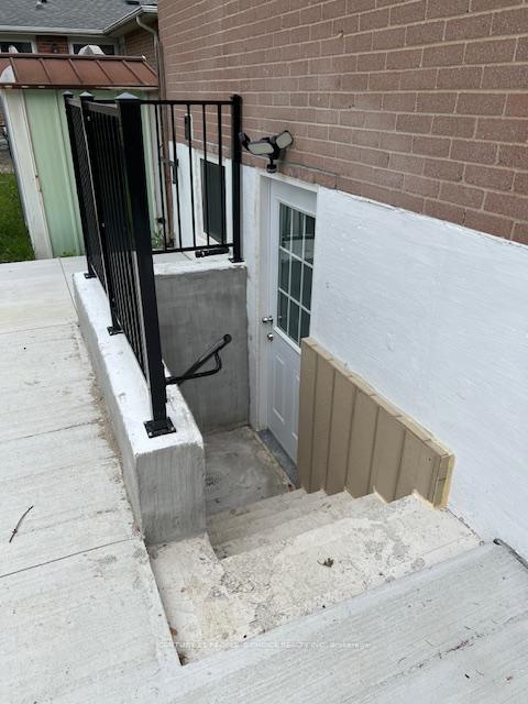 Photo 26 of 58 Brookdale Crescent, Brampton, Avondale — HOMEH