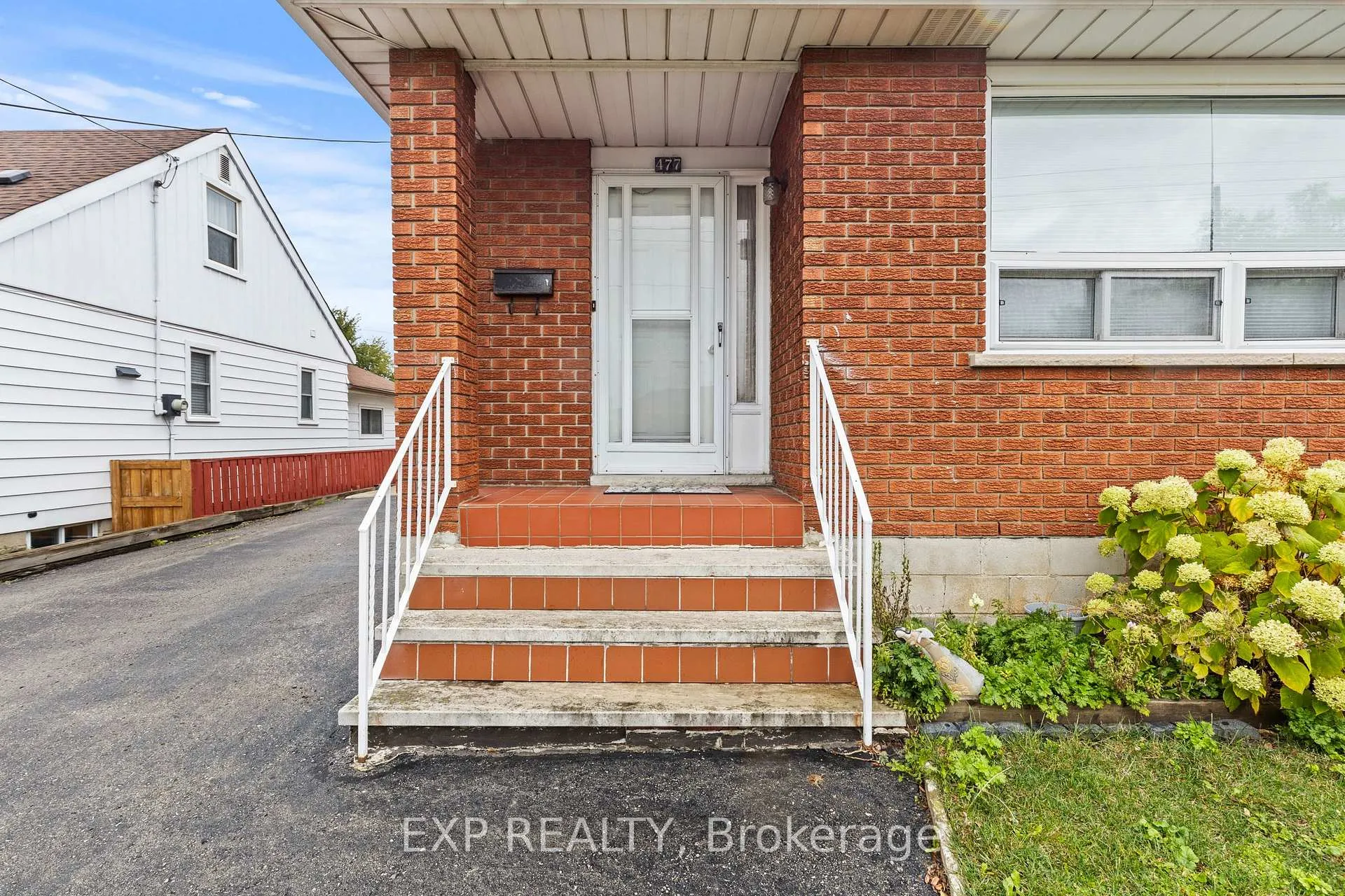 Photo 2 of 477 East 38th Street, Hamilton, Macassa — HOMEH