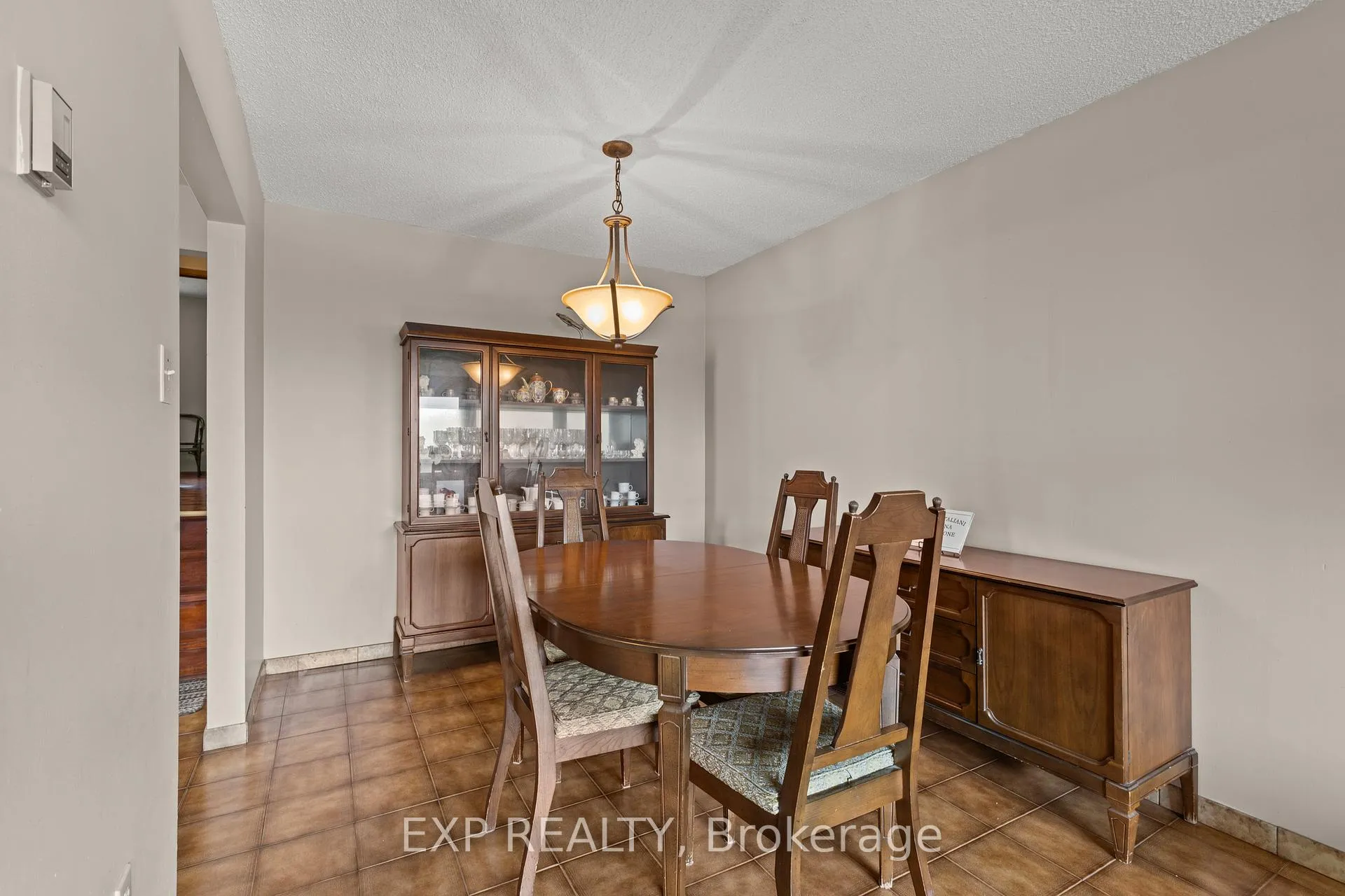 Photo 8 of 477 East 38th Street, Hamilton, Macassa — HOMEH