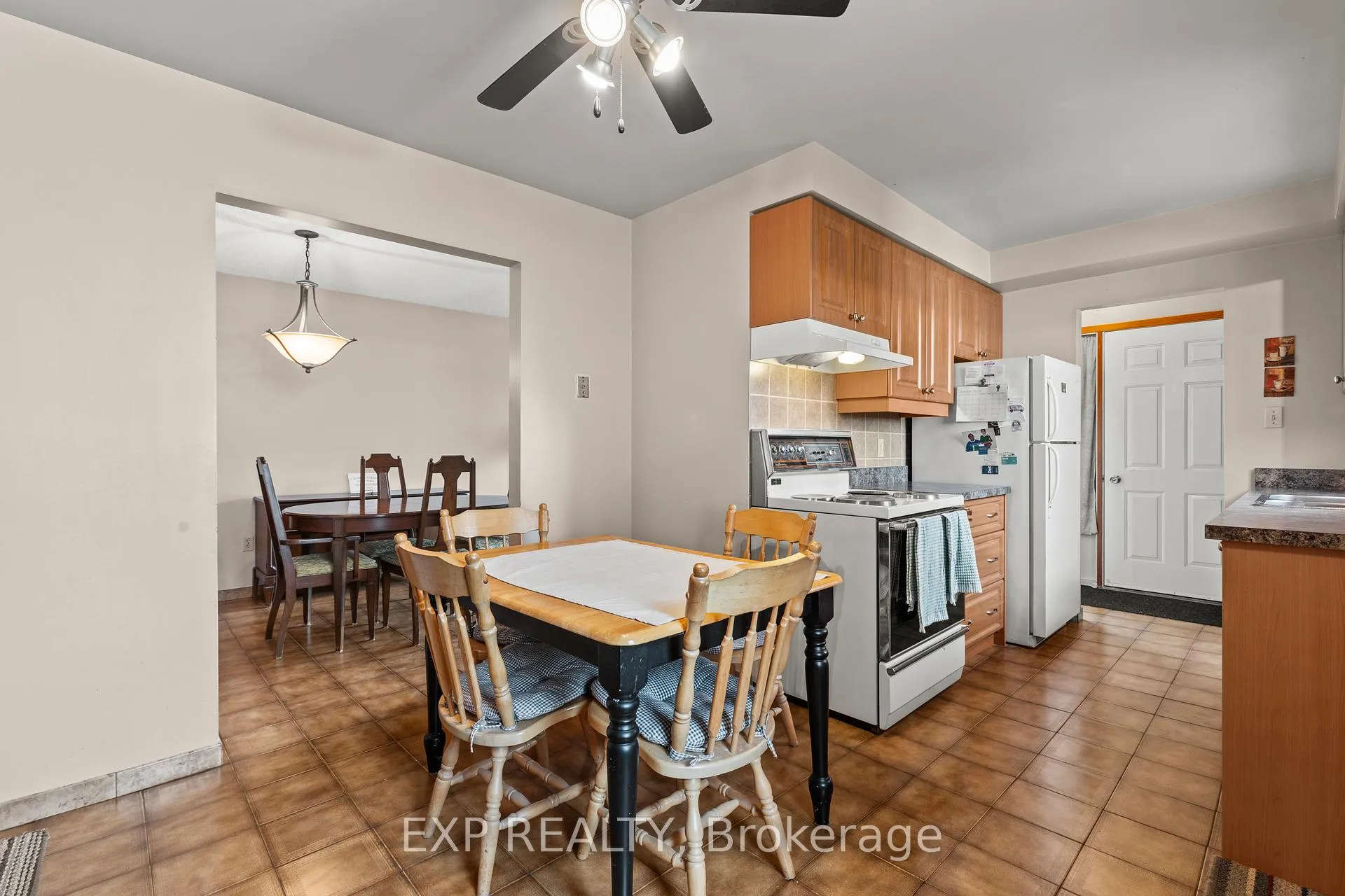 Photo 13 of 477 East 38th Street, Hamilton, Macassa — HOMEH