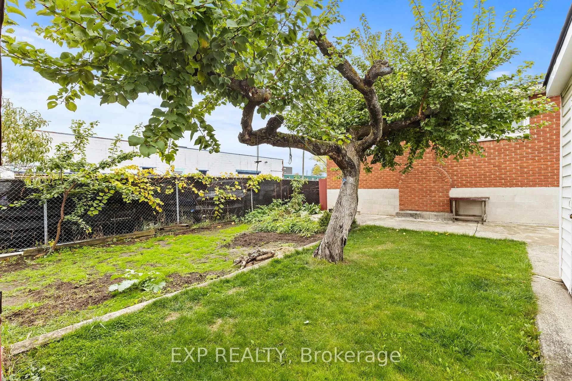 Photo 26 of 477 East 38th Street, Hamilton, Macassa — HOMEH