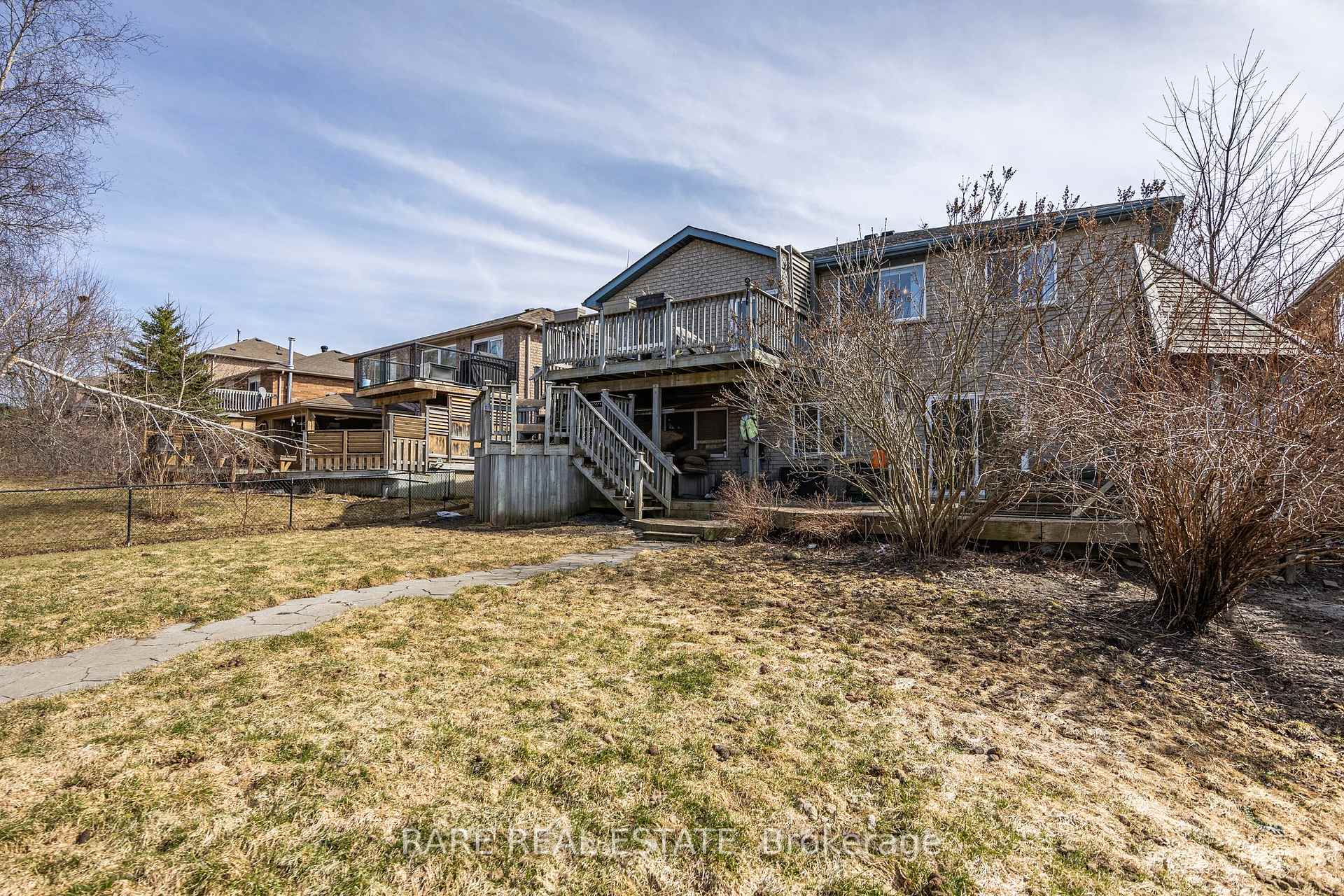 Photo 35 of 52 Columbia Road, Barrie, Holly — HOMEH
