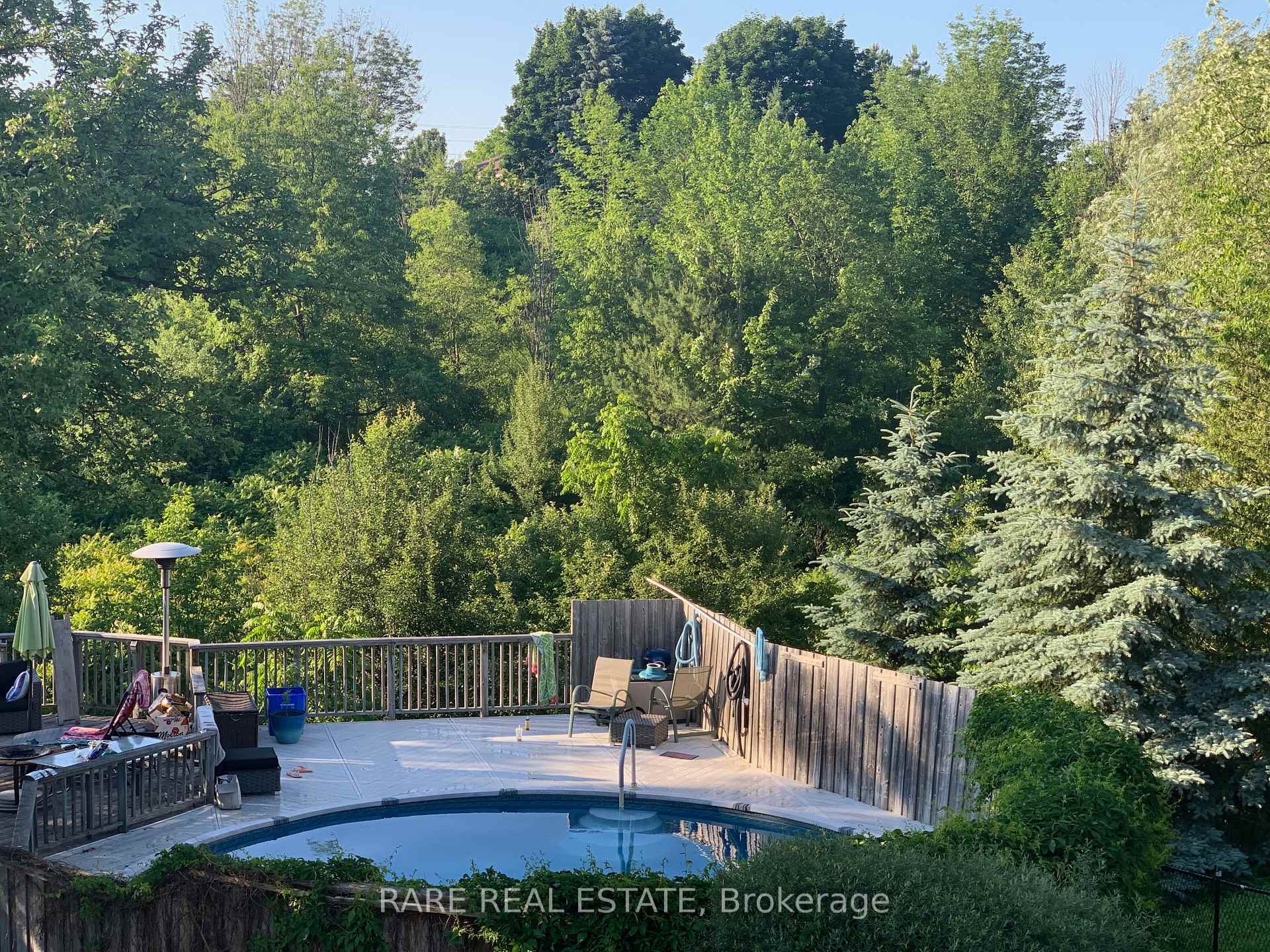 Photo 37 of 52 Columbia Road, Barrie, Holly — HOMEH