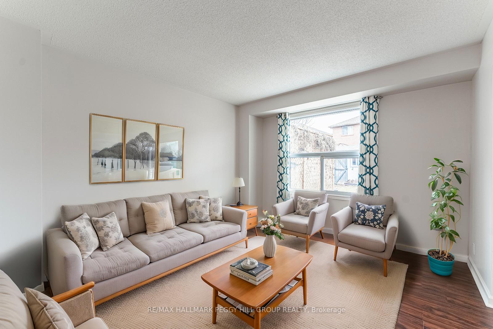 Photo 3 of 22 Porritt Street, Barrie, Ardagh — HOMEH