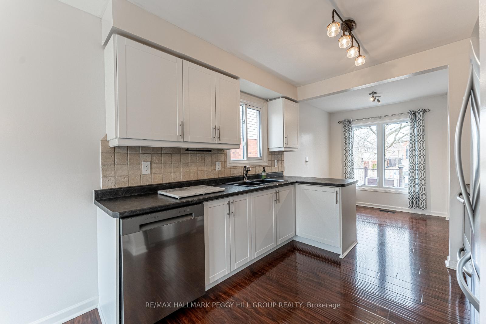 Photo 6 of 22 Porritt Street, Barrie, Ardagh — HOMEH