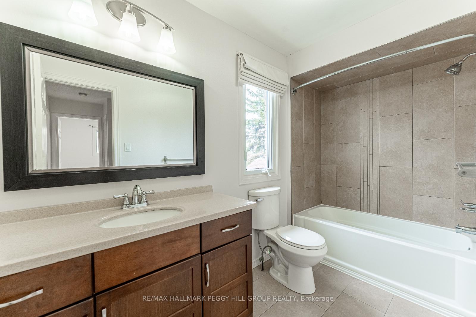 Photo 12 of 22 Porritt Street, Barrie, Ardagh — HOMEH