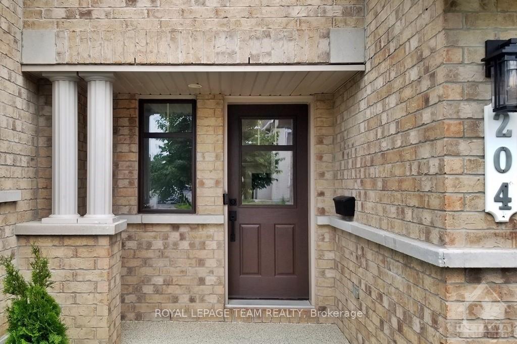 Photo 1 of 204 Garrity Crescent, Ottawa, Barrhaven - Strandherd — HOMEH